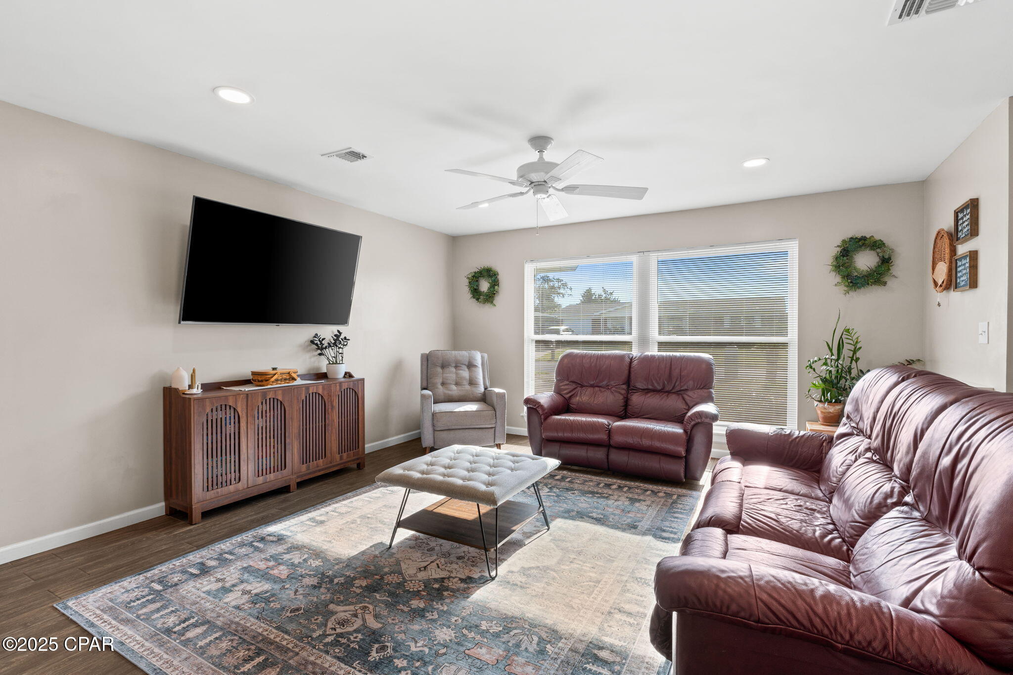 212 S Kimbrel Avenue