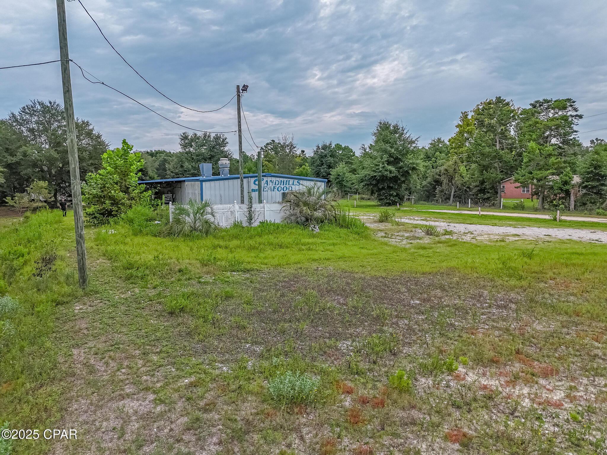 13712 Highway 77