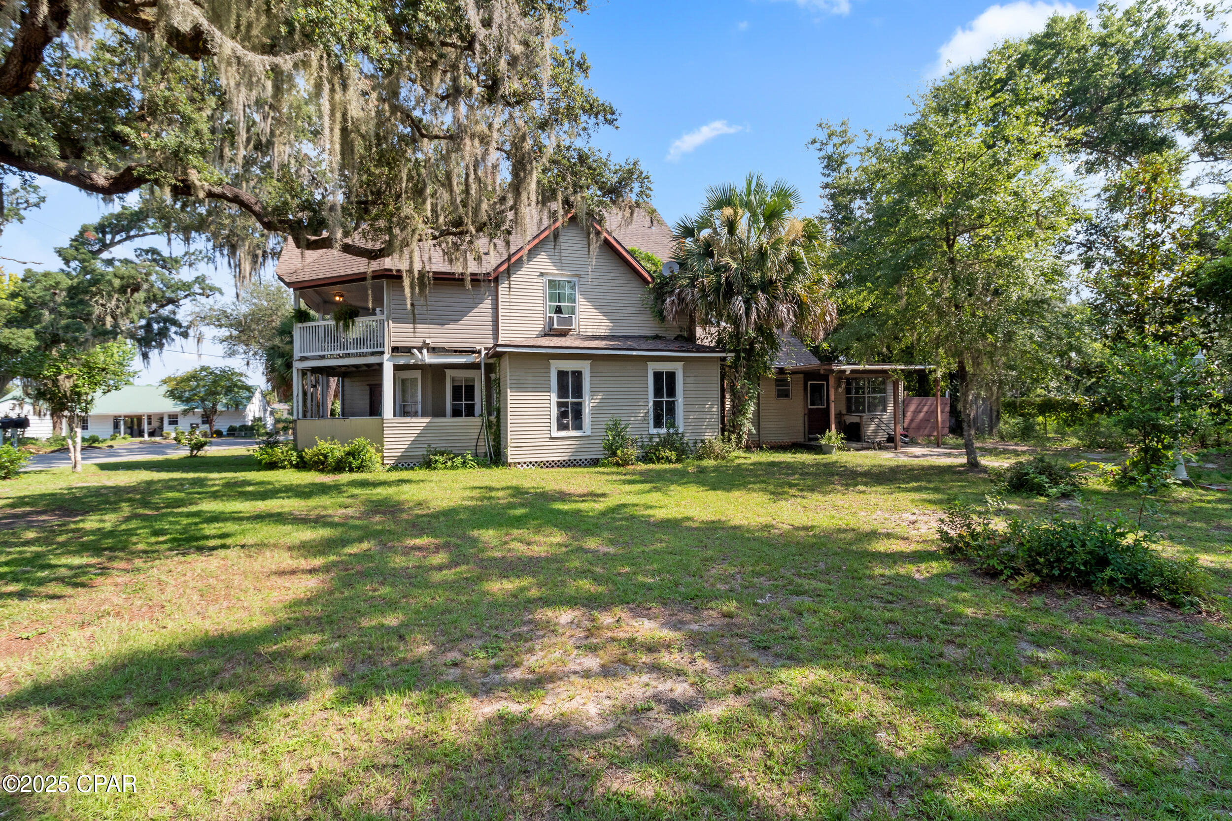 710 Moore Circle