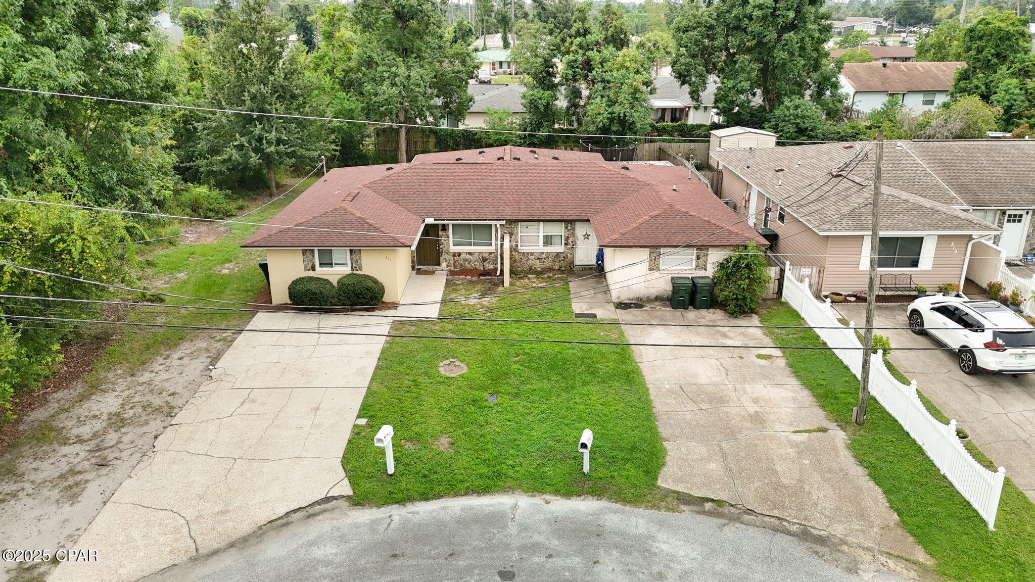 813 Bradford Circle
