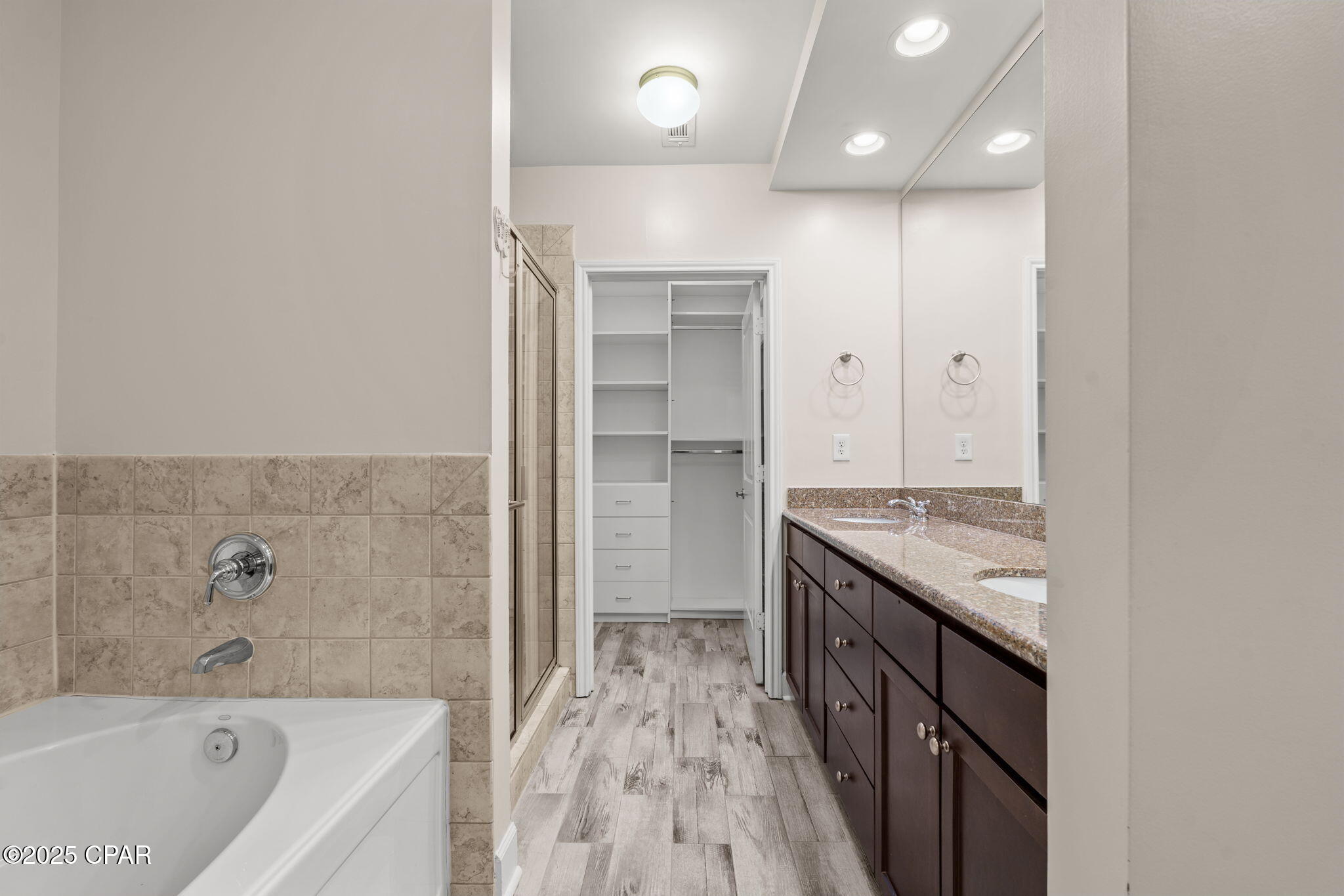 8700 Front Beach Road, 2101