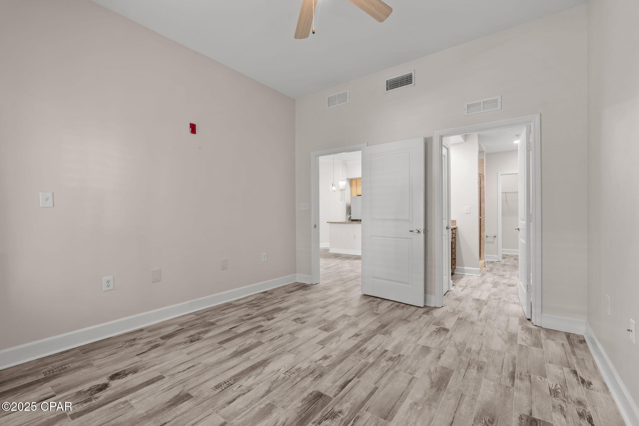 8700 Front Beach Road, 2101