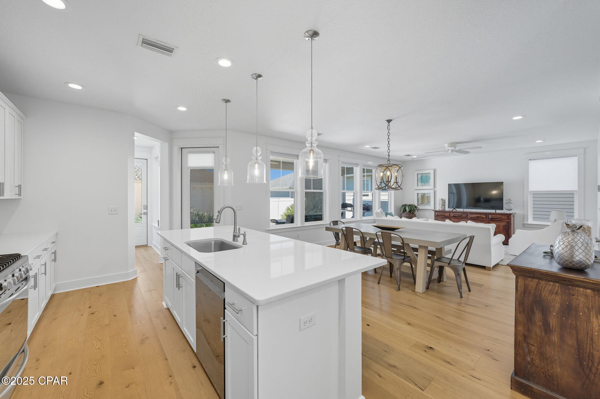 3229 Veranda Avenue