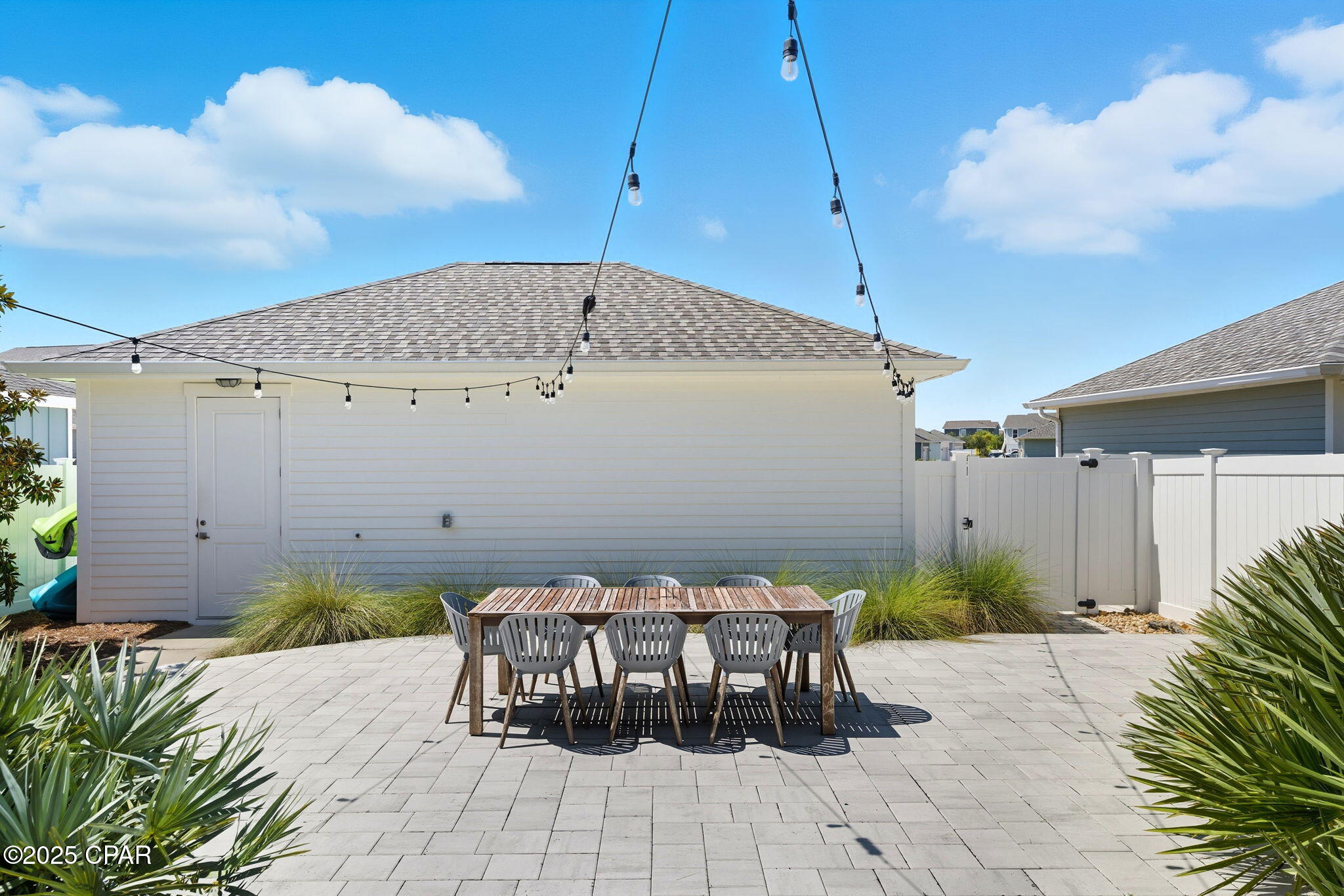 3229 Veranda Avenue
