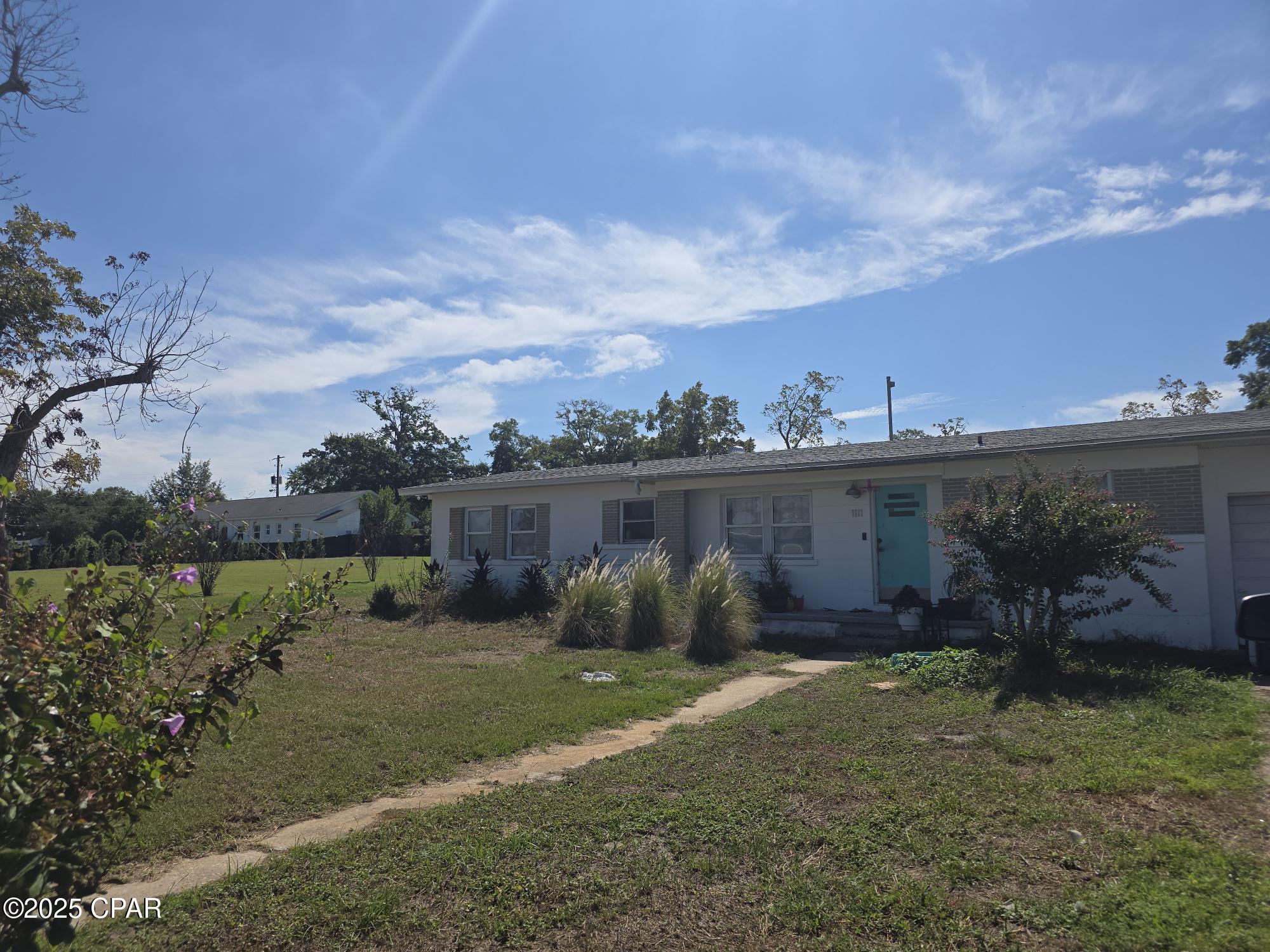 1111 W 11th