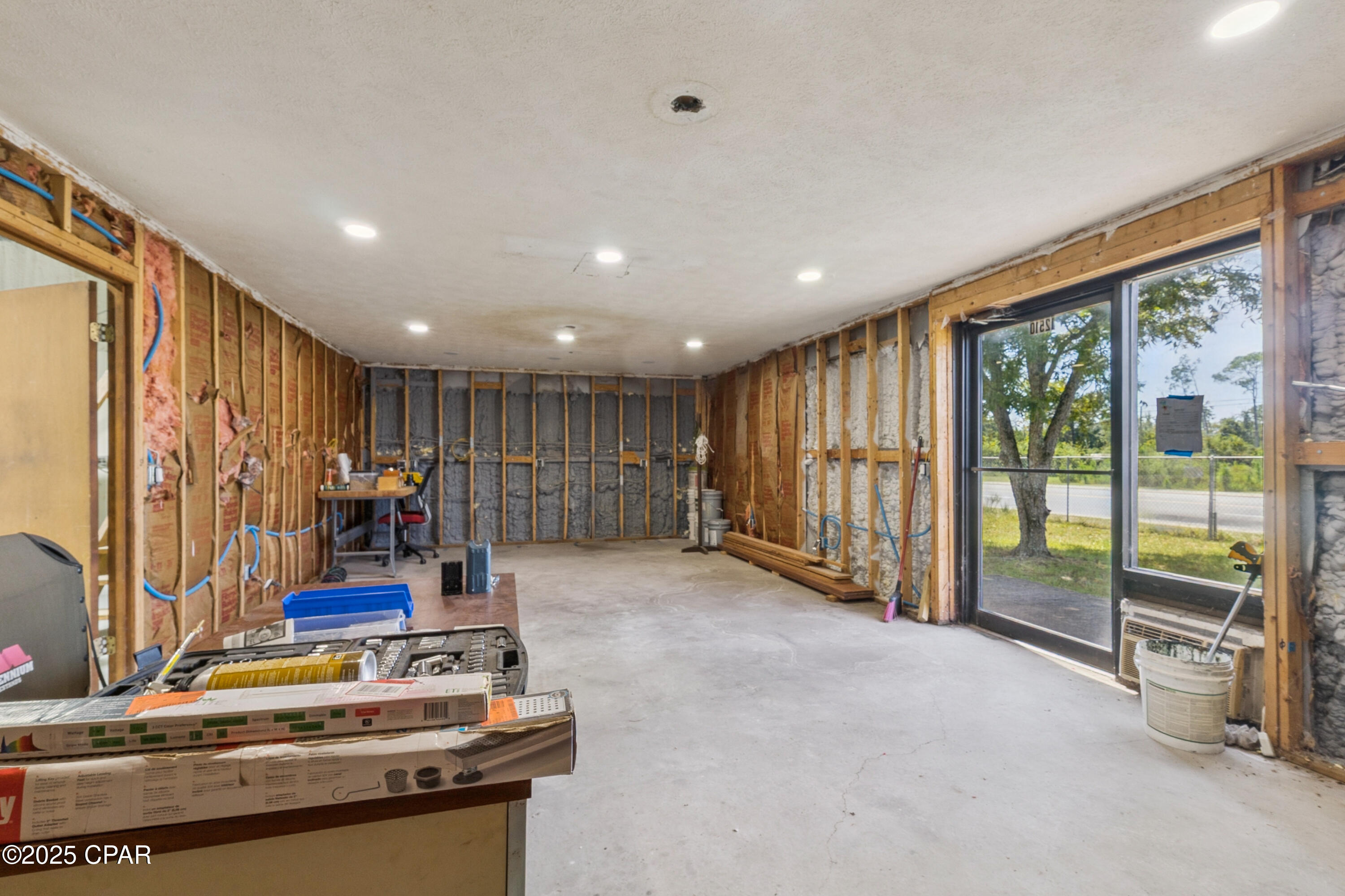 12516 Highway 231