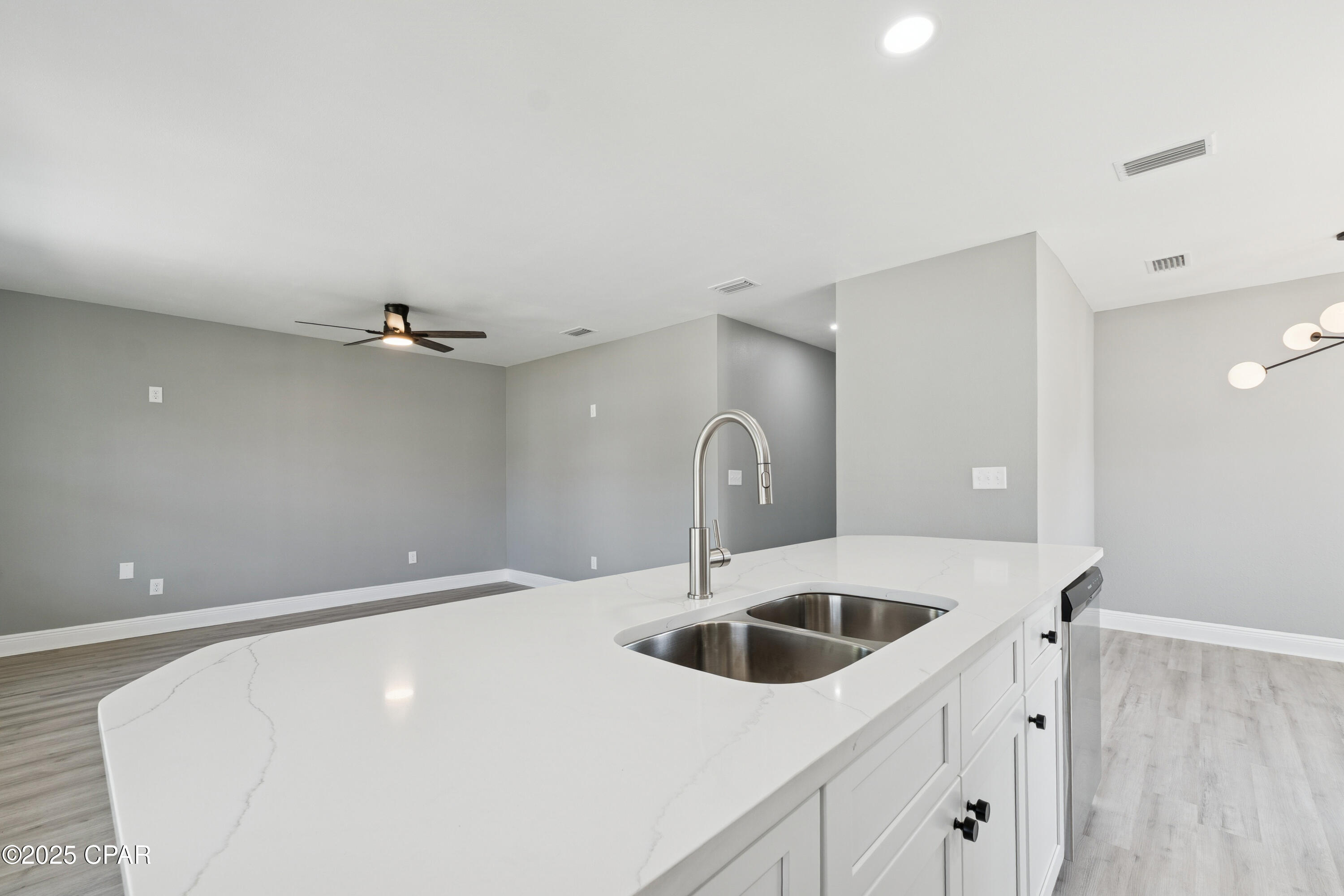 136 Harlem Avenue