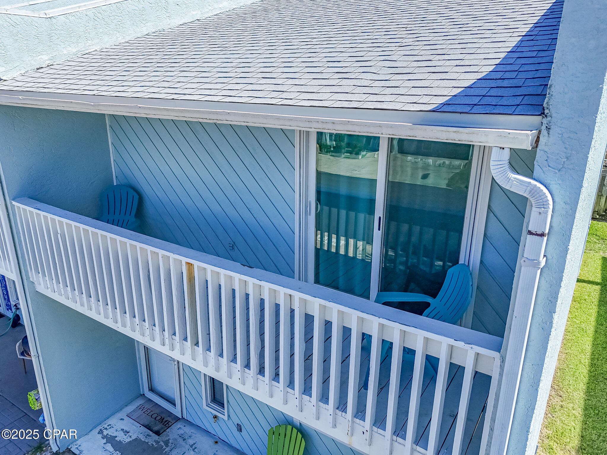 17642 Front Beach, C1