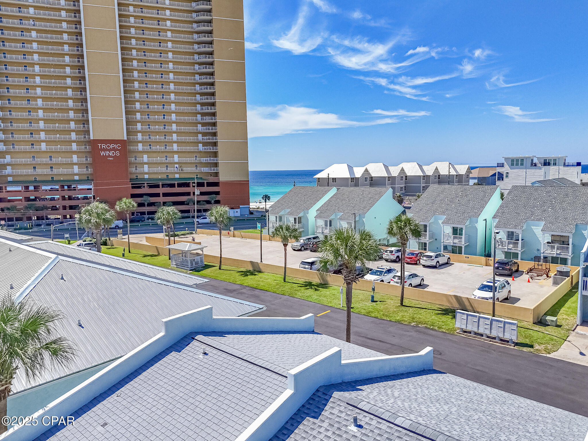 17642 Front Beach, C1