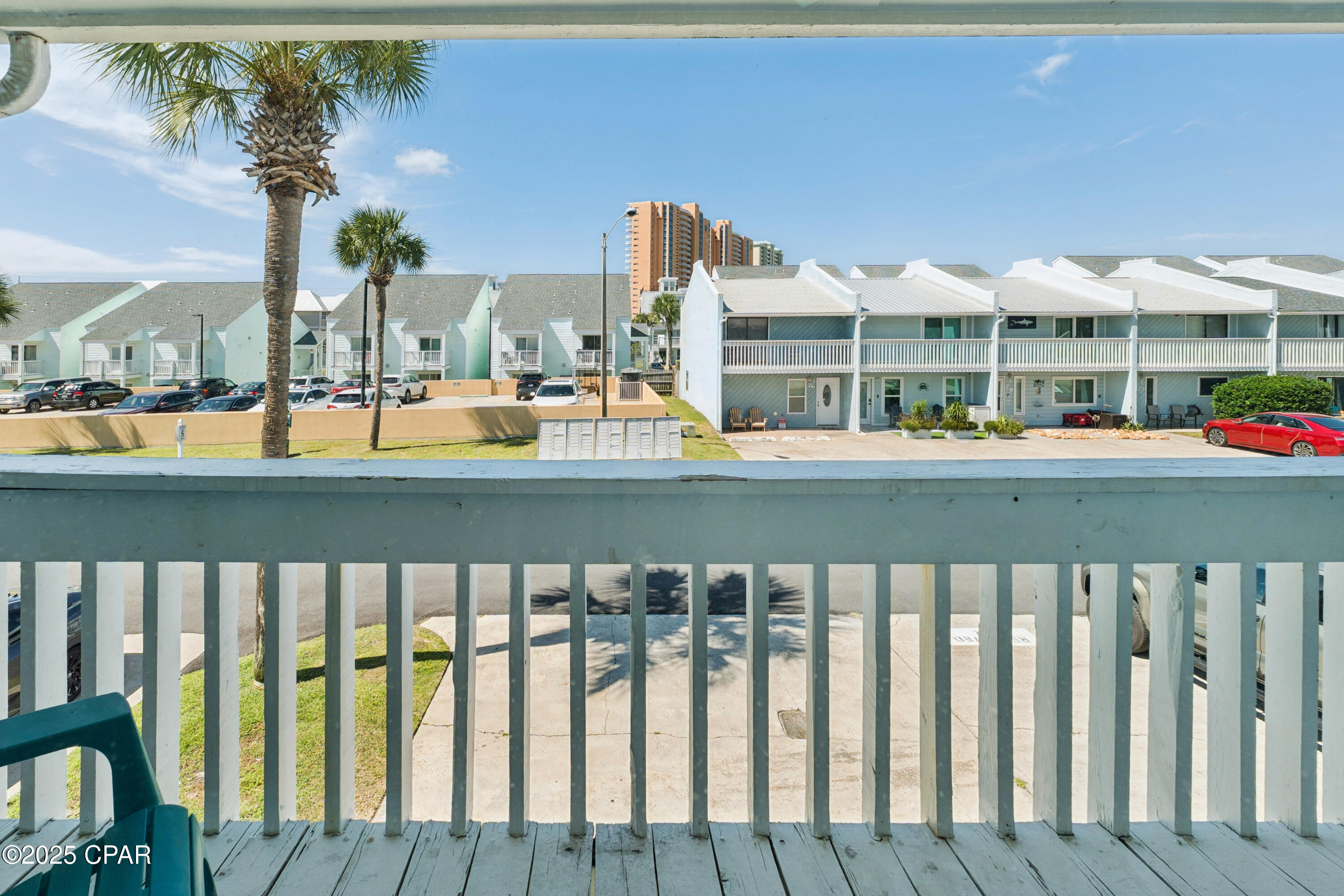 17642 Front Beach, C1
