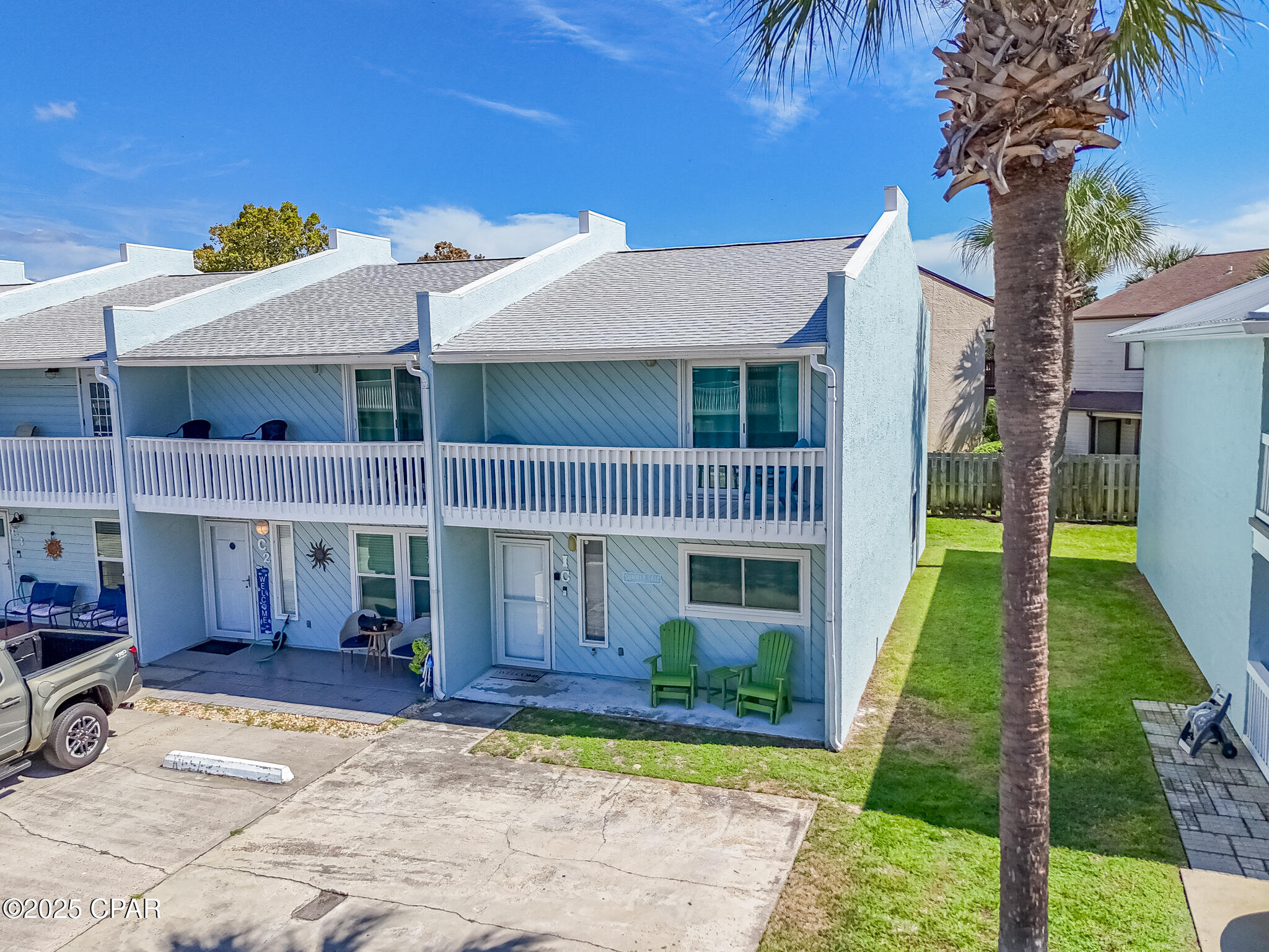 17642 Front Beach, C1