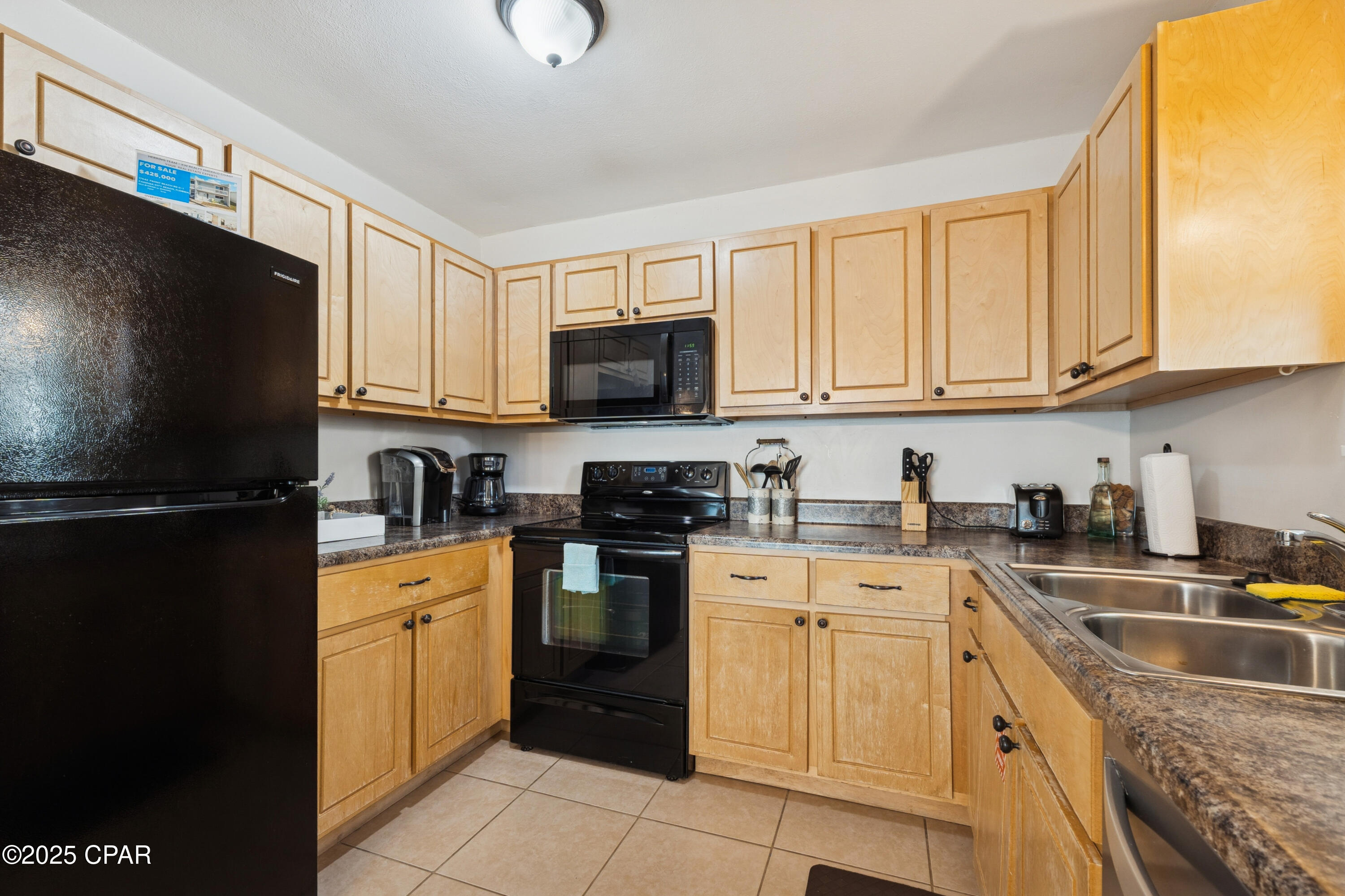 17642 Front Beach, C1