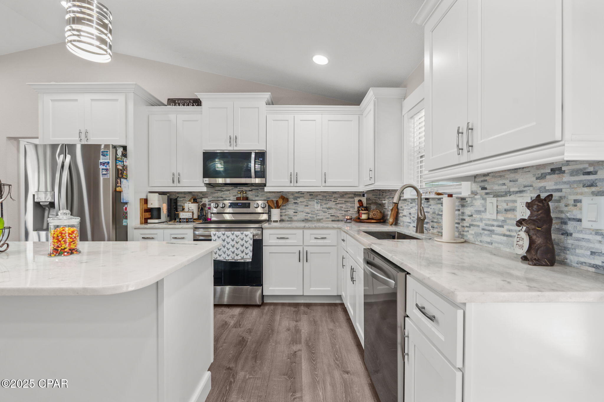 3906 Becora Court