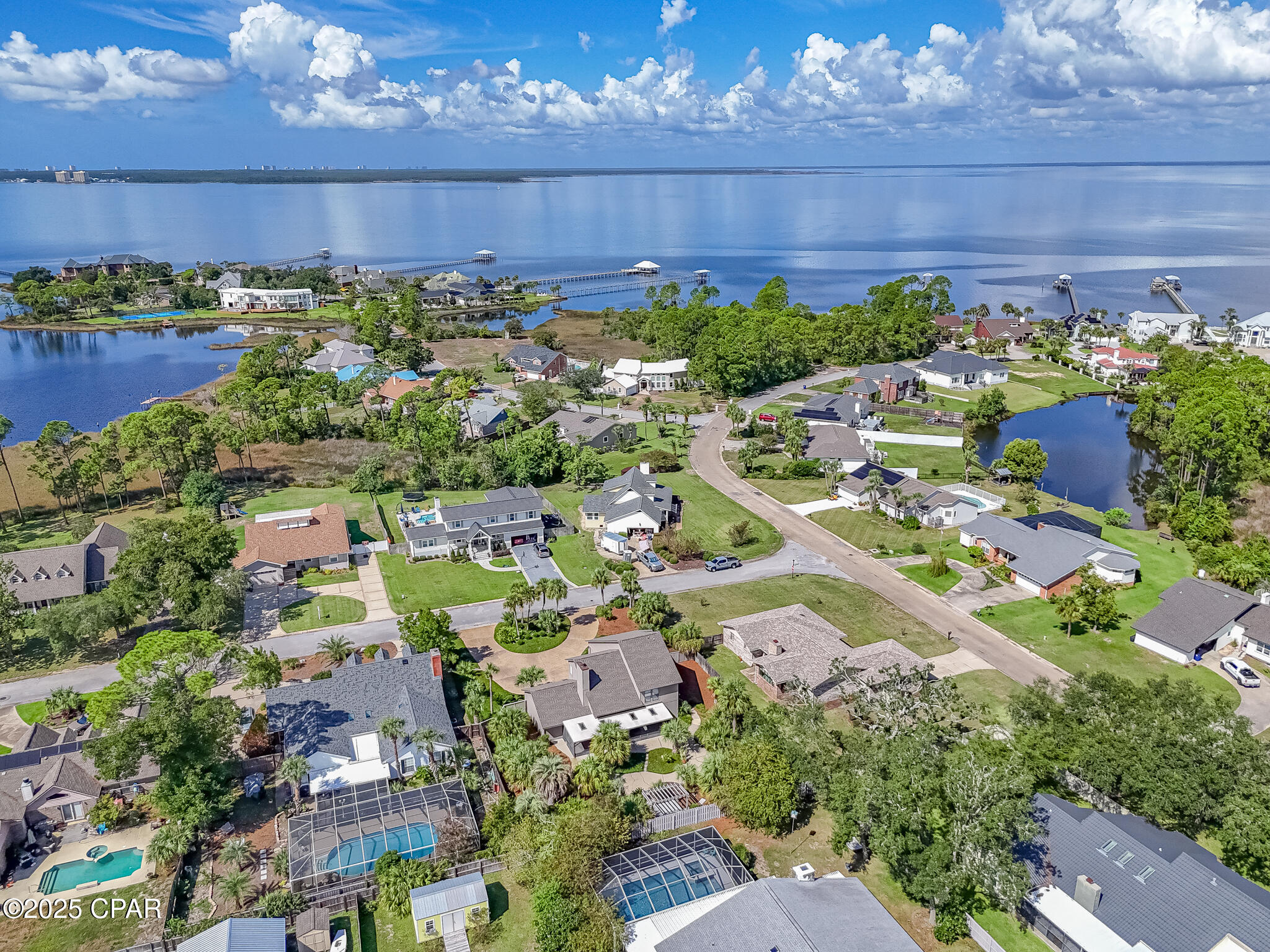 3313 S Harbour Circle