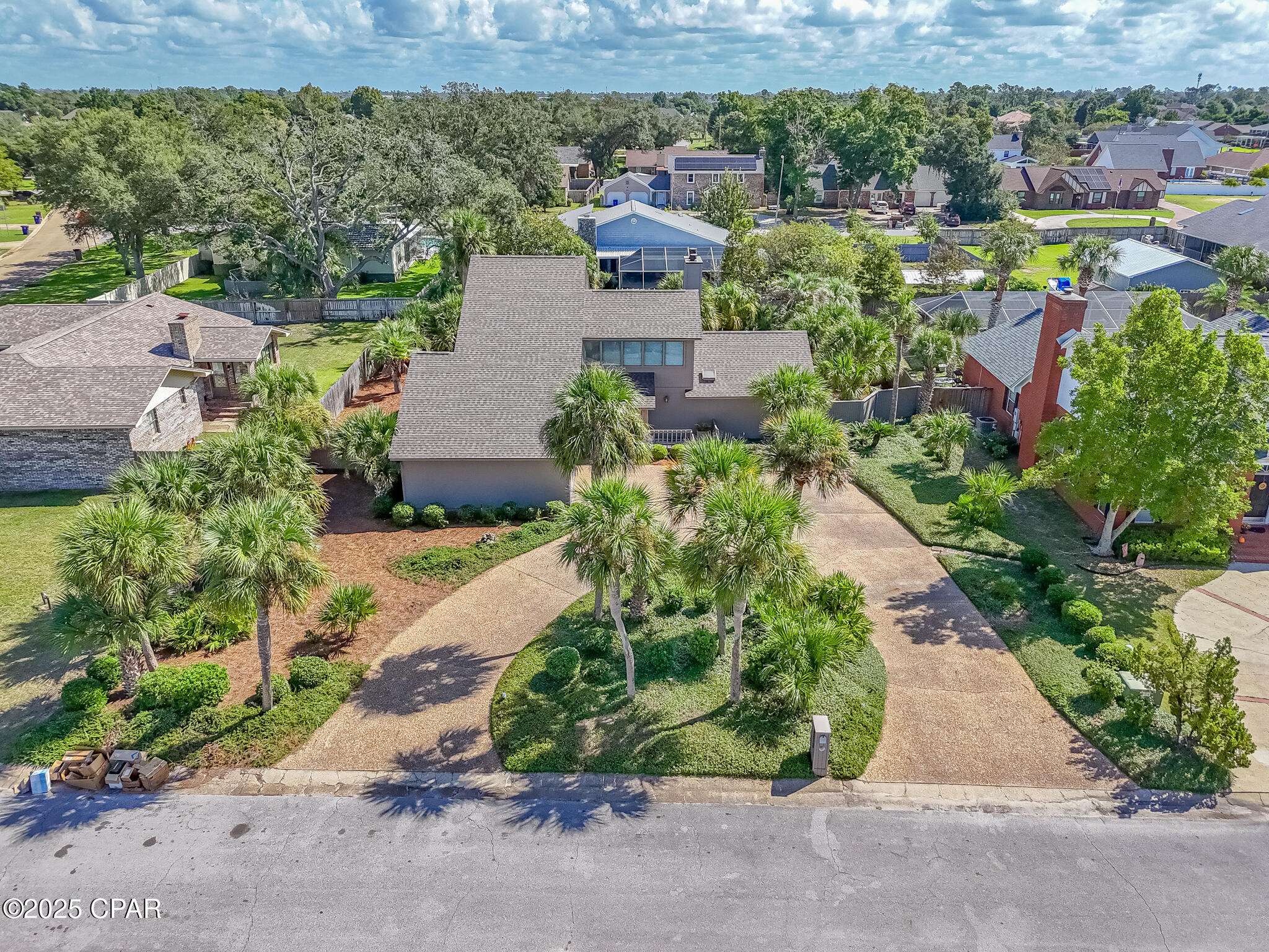 3313 S Harbour Circle