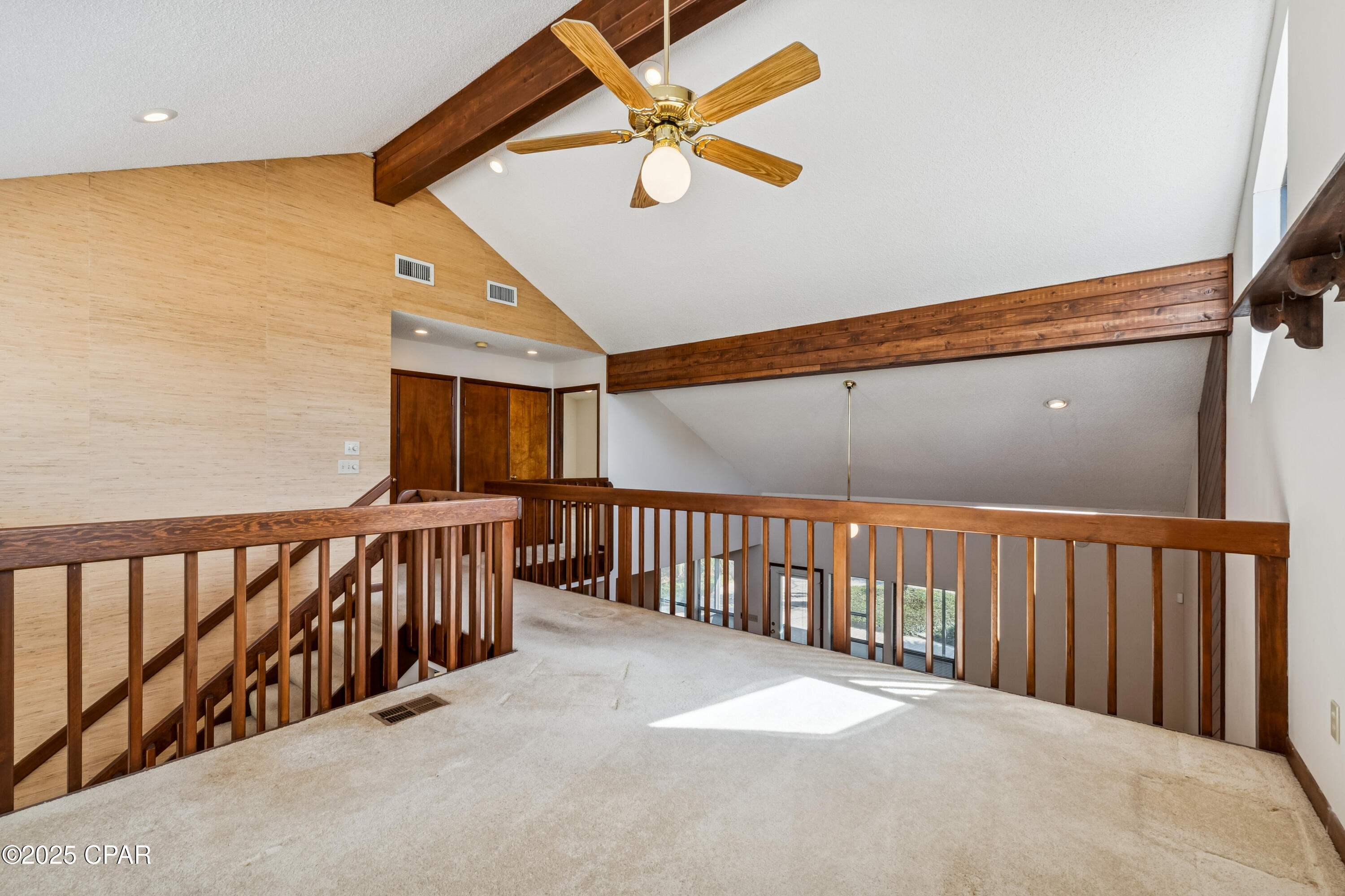 3313 S Harbour Circle