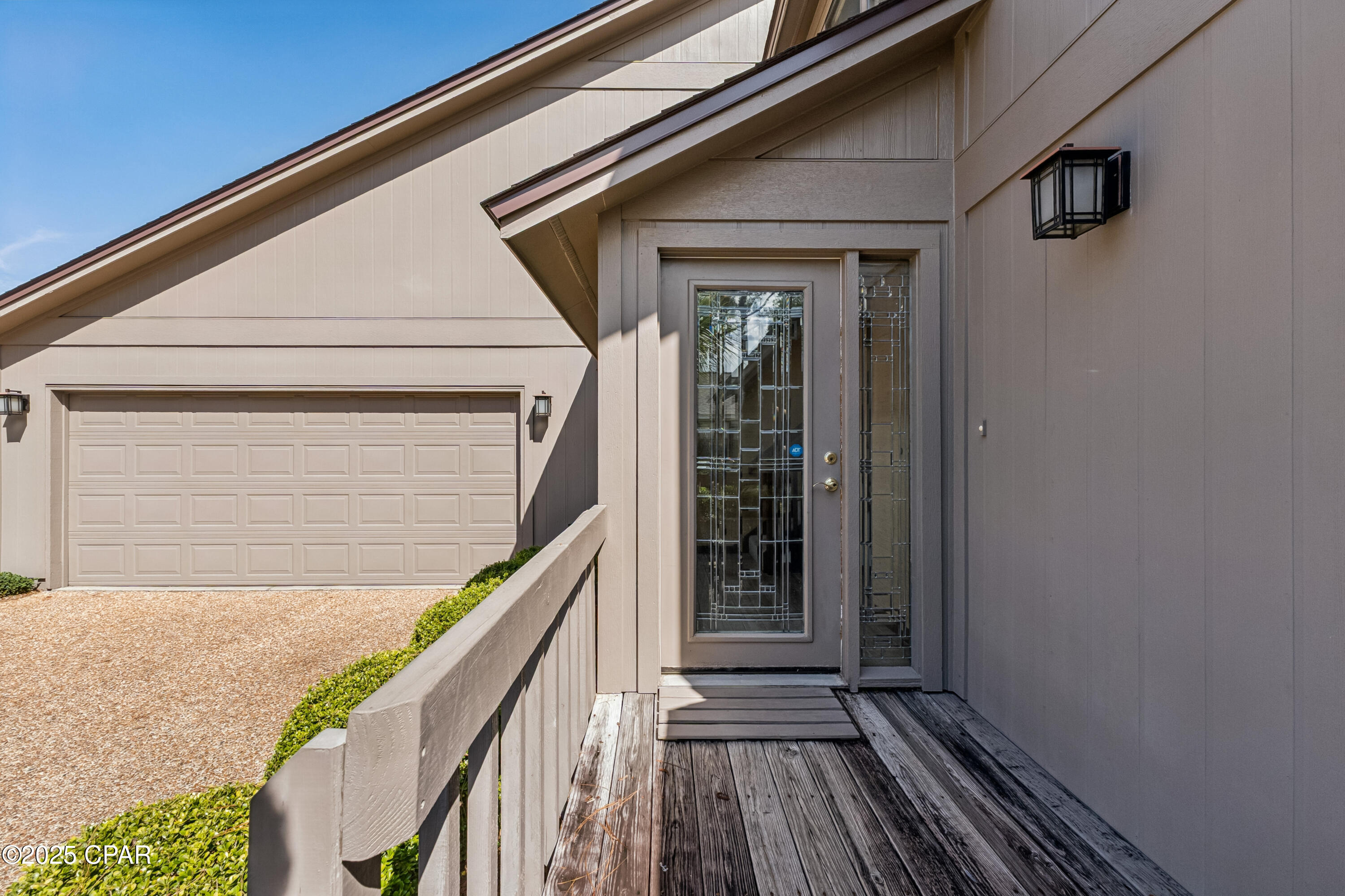 3313 S Harbour Circle