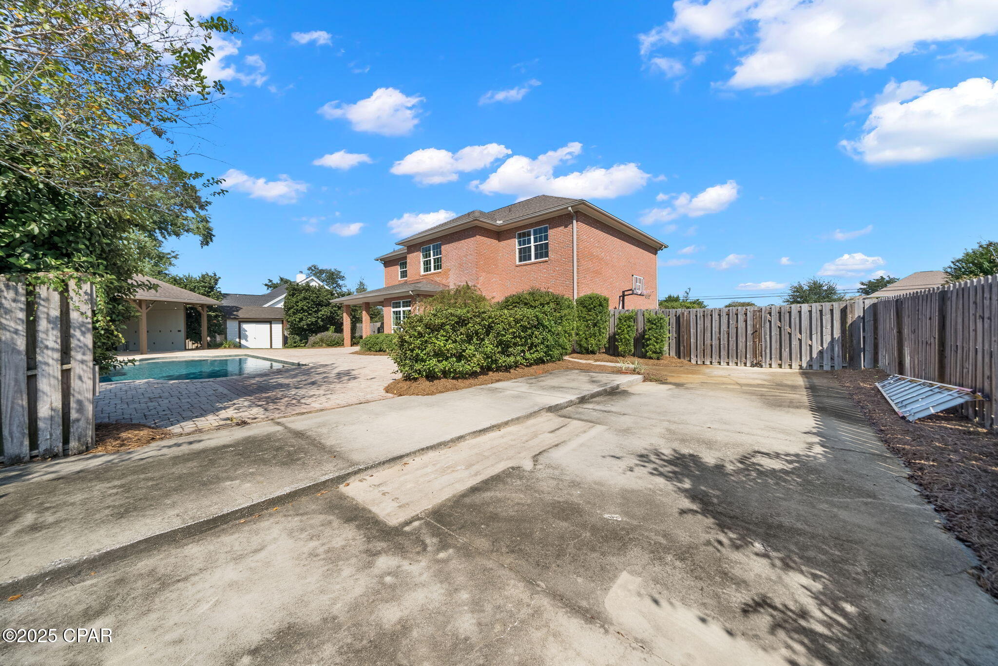 2805 Longleaf Road