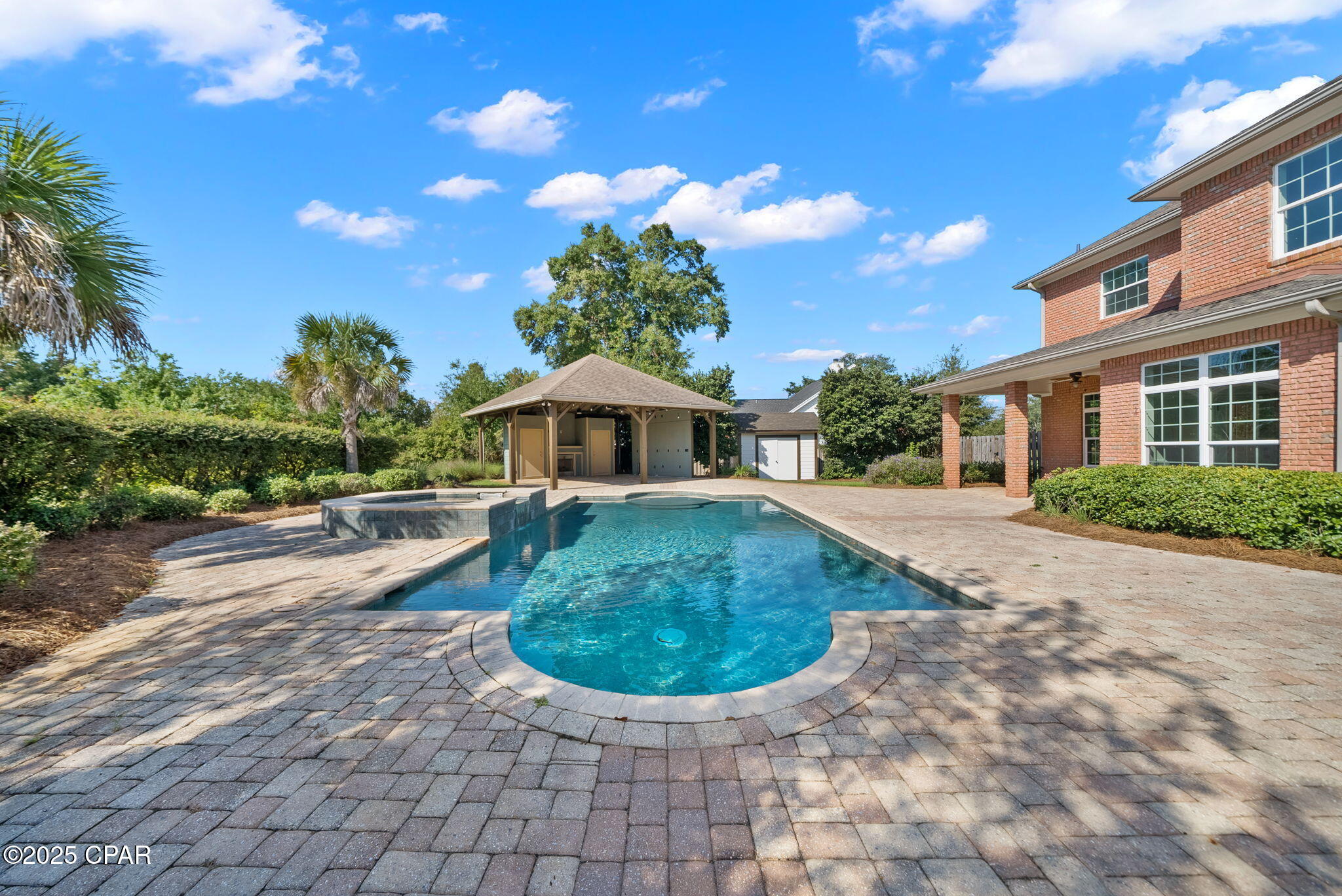 2805 Longleaf Road