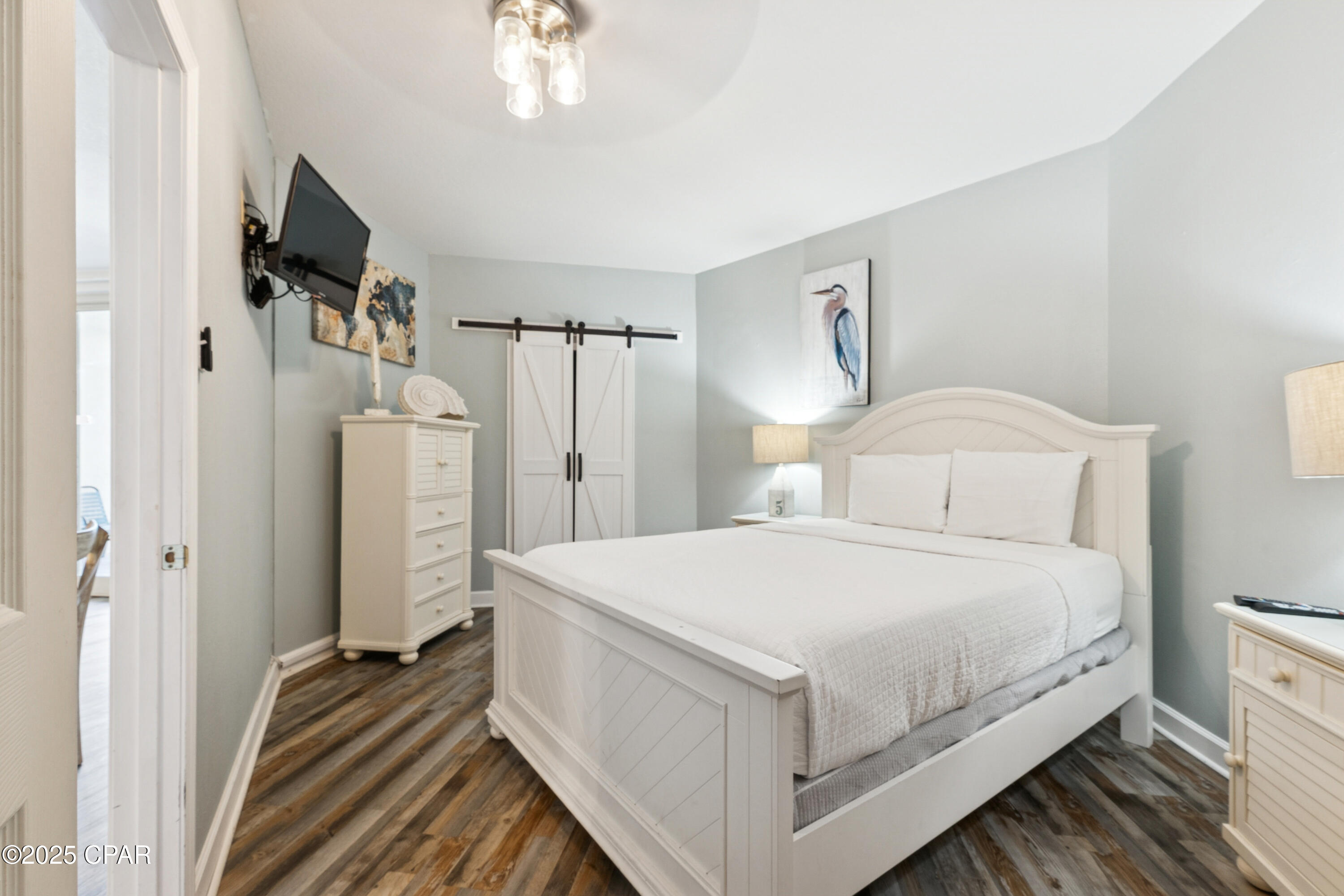 9900 S thomas Drive, 1522