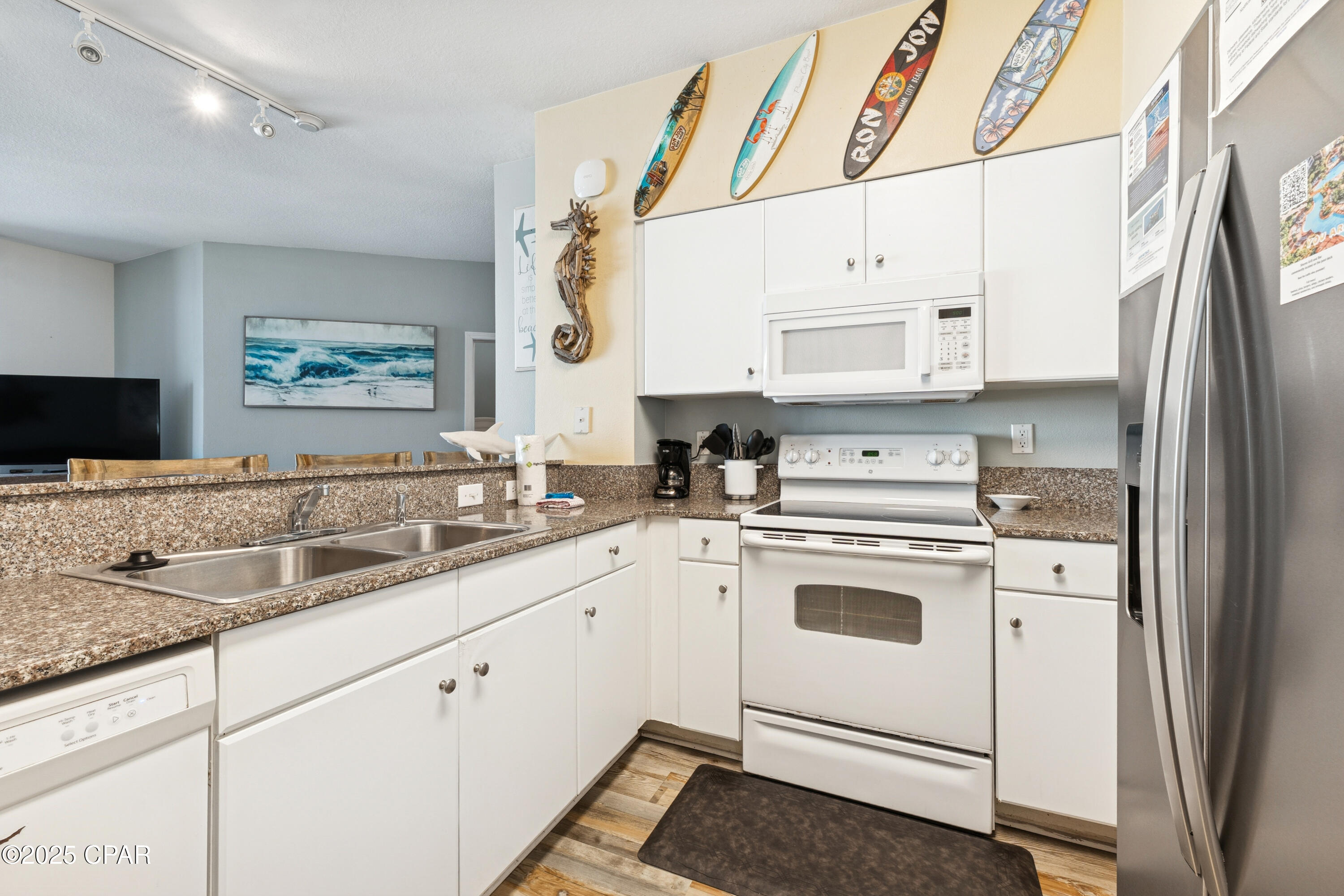 9900 S thomas Drive, 1522