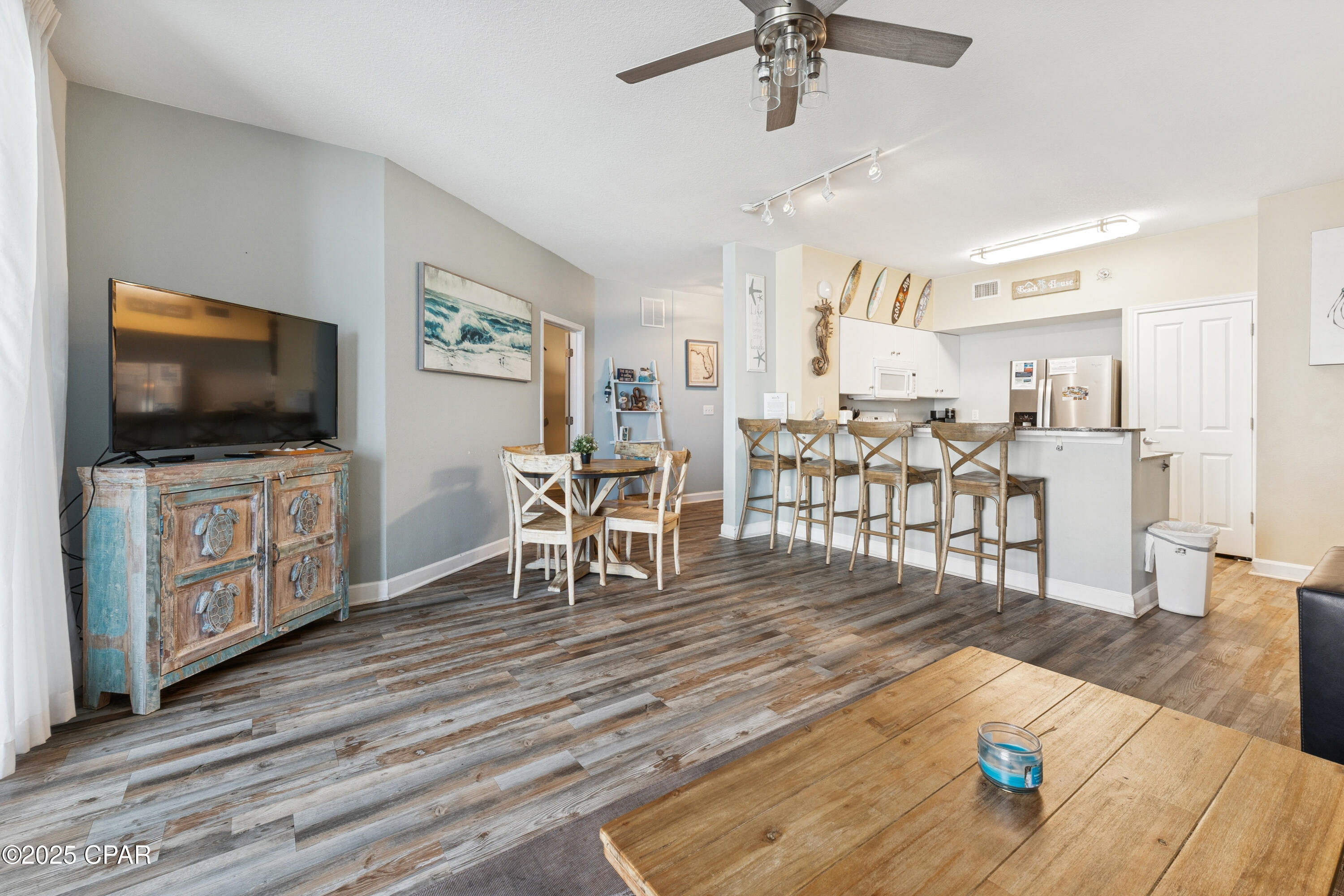 9900 S thomas Drive, 1522