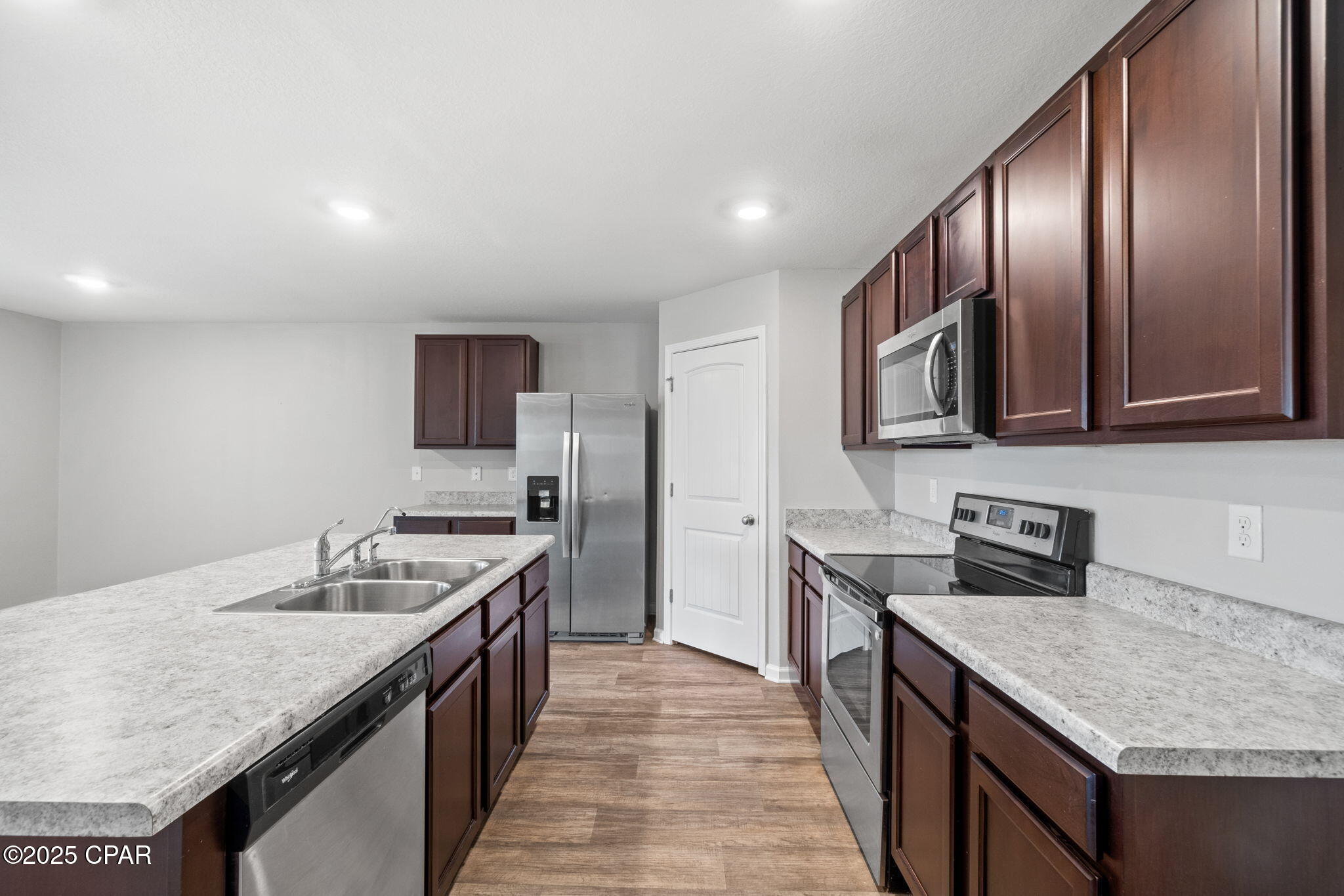 7106 Penn Way