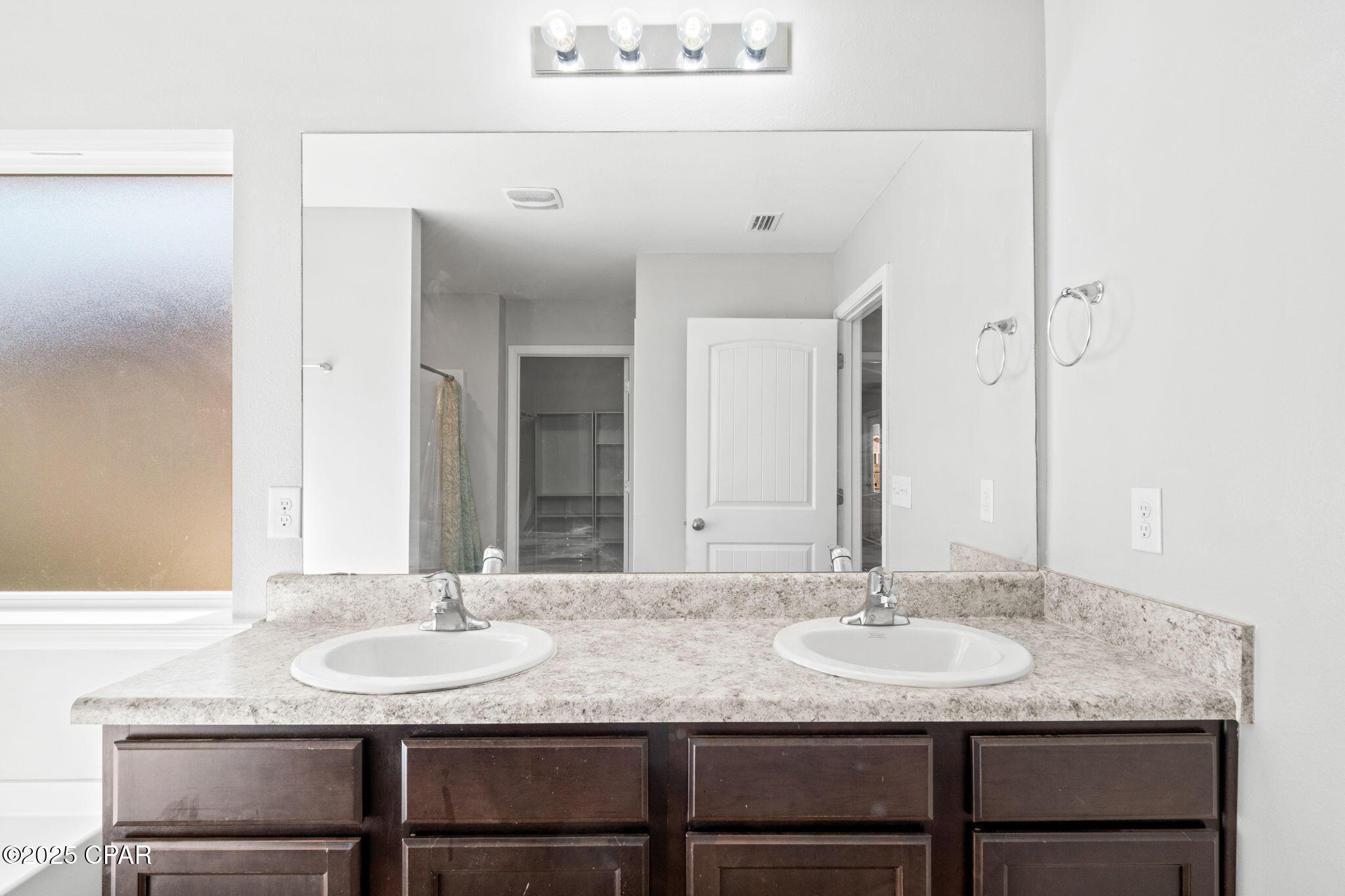 7106 Penn Way