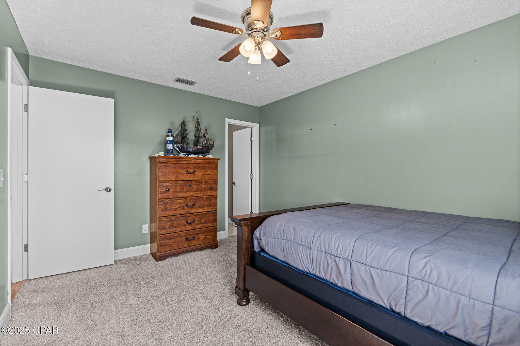 7009 Fox Court