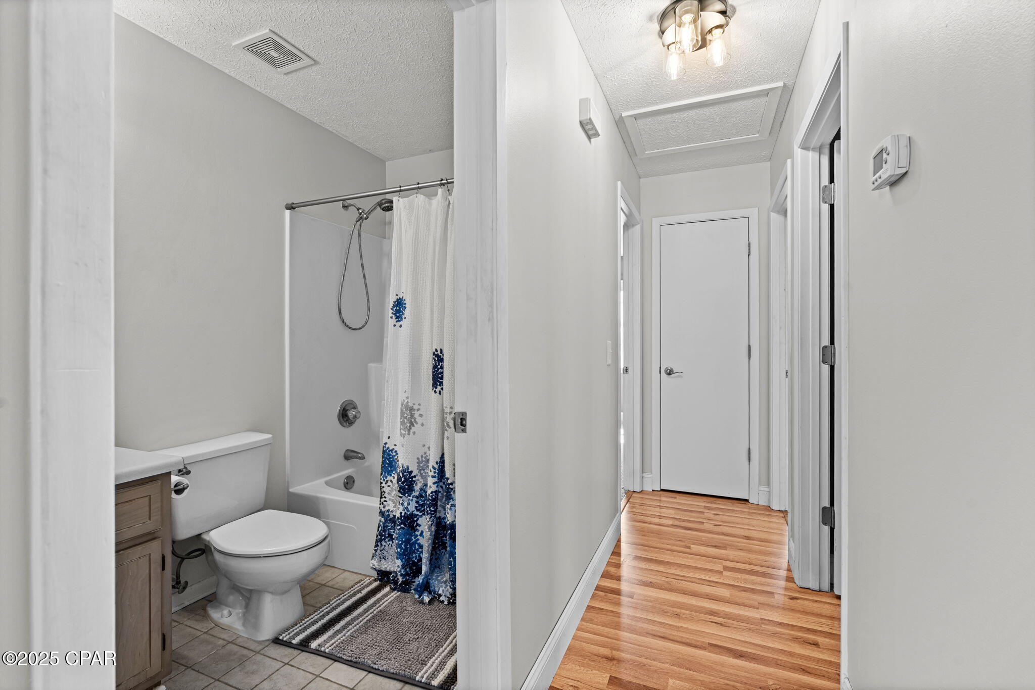 7009 Fox Court