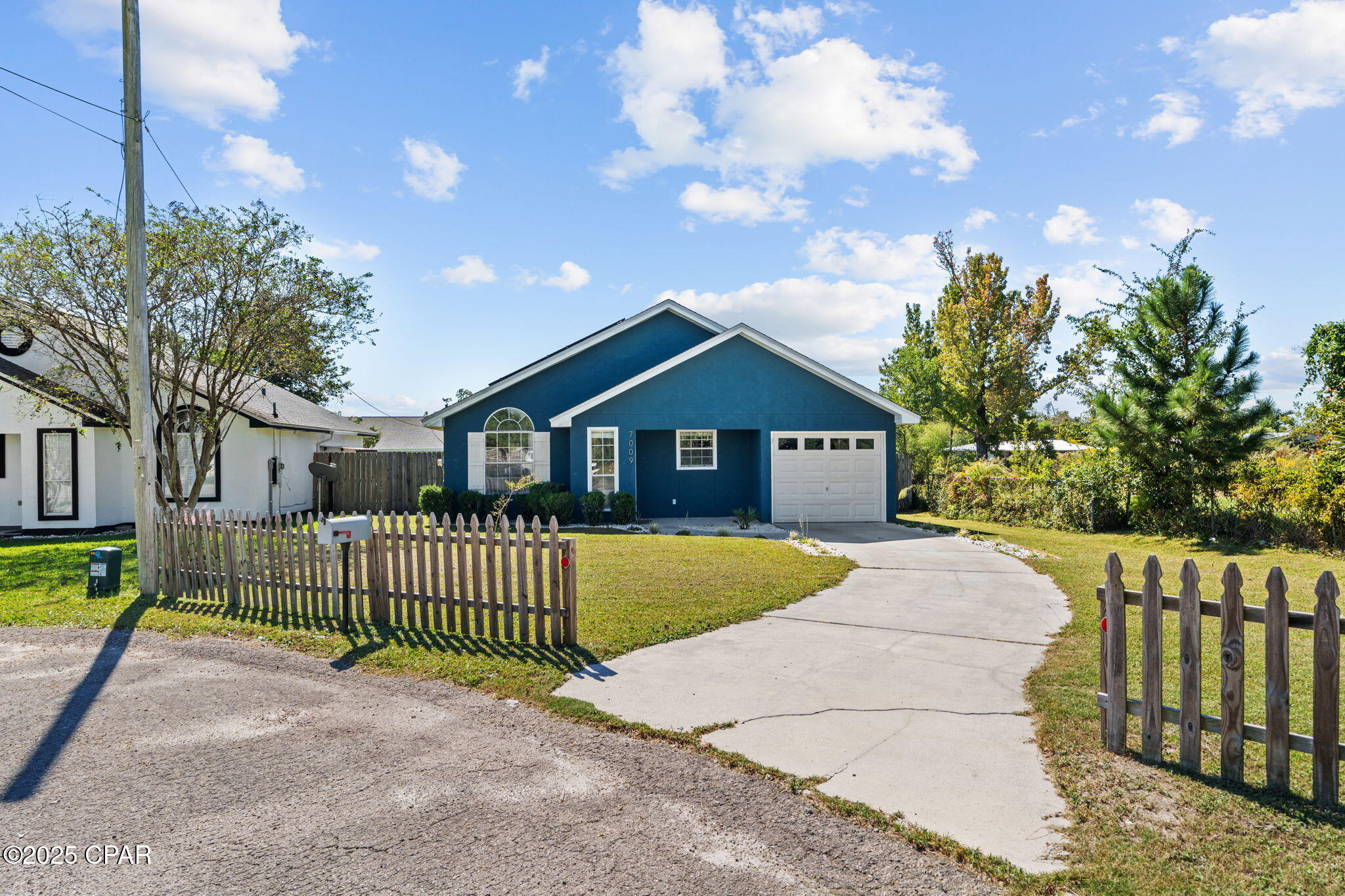 7009 Fox Court