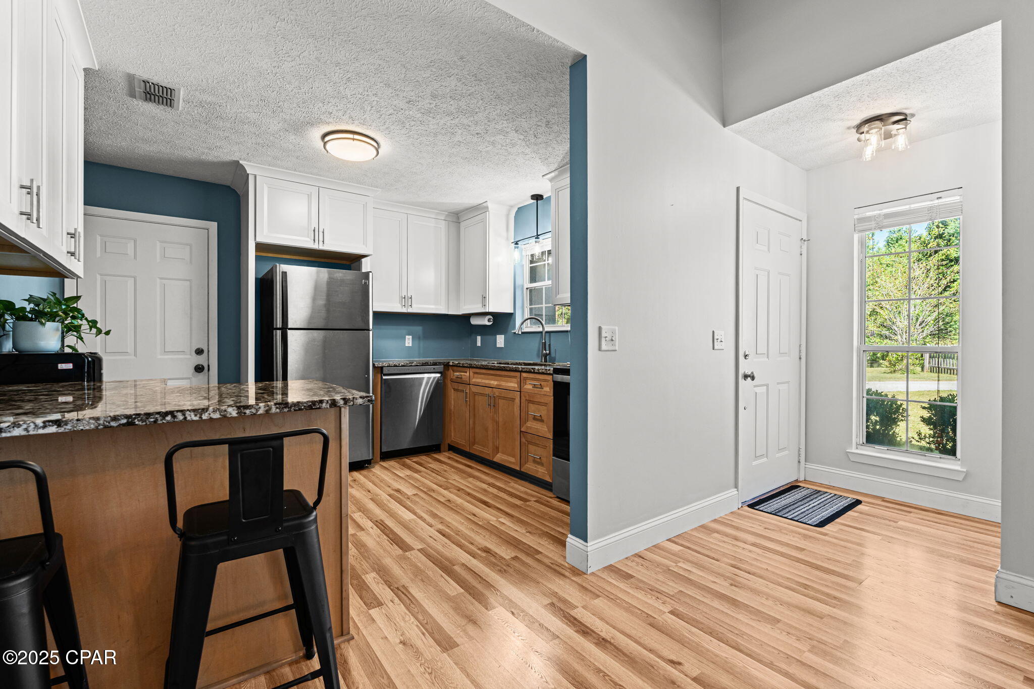 7009 Fox Court