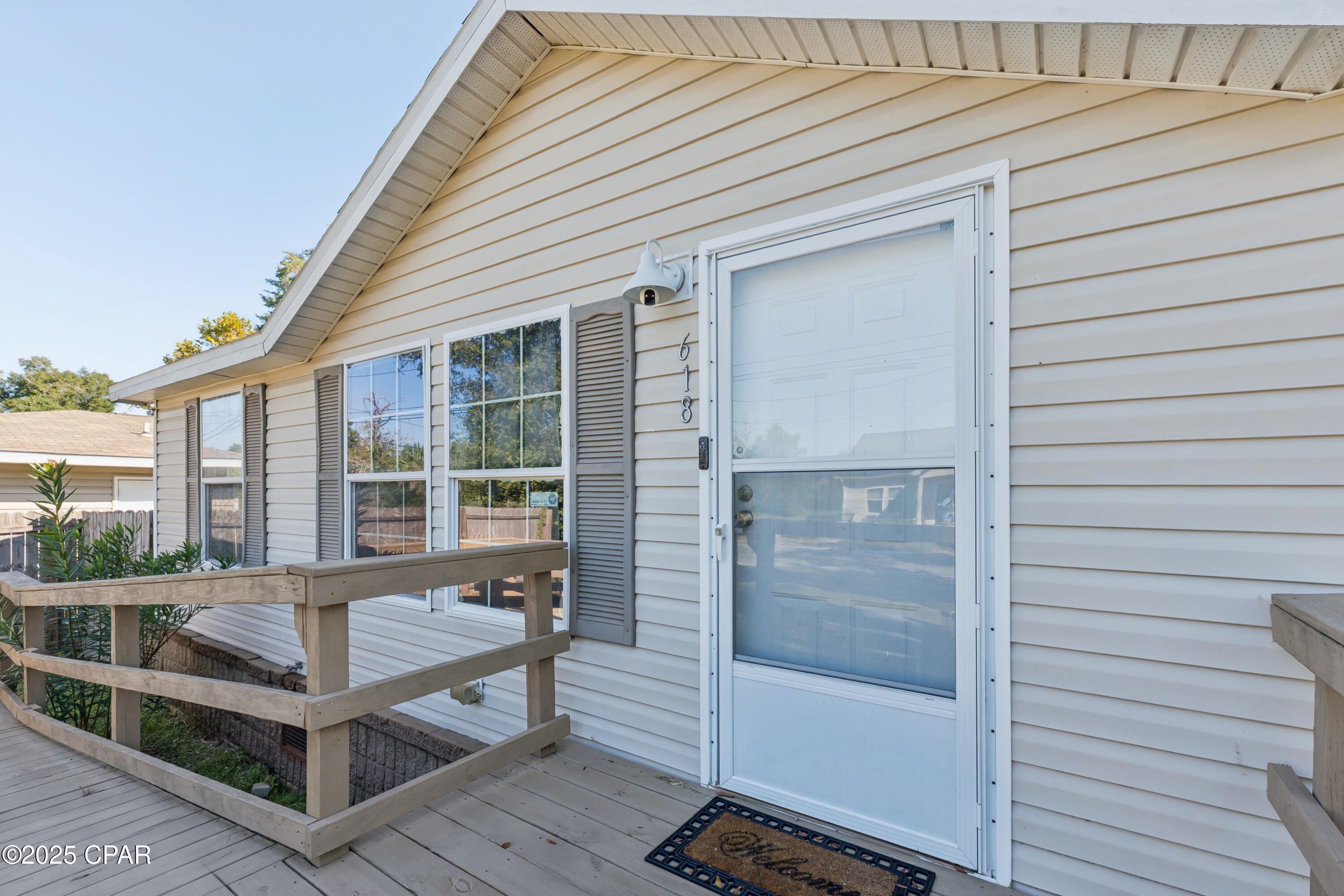 618 College Avenue, Panama City