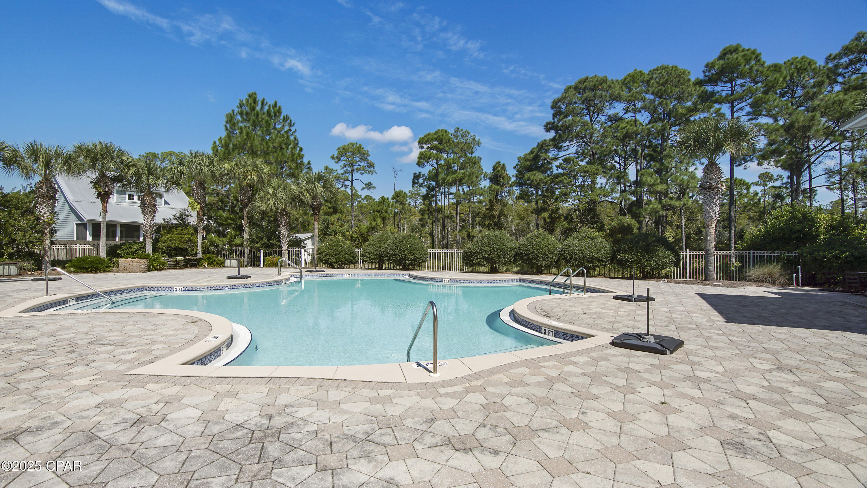 422 Paradise Boulevard