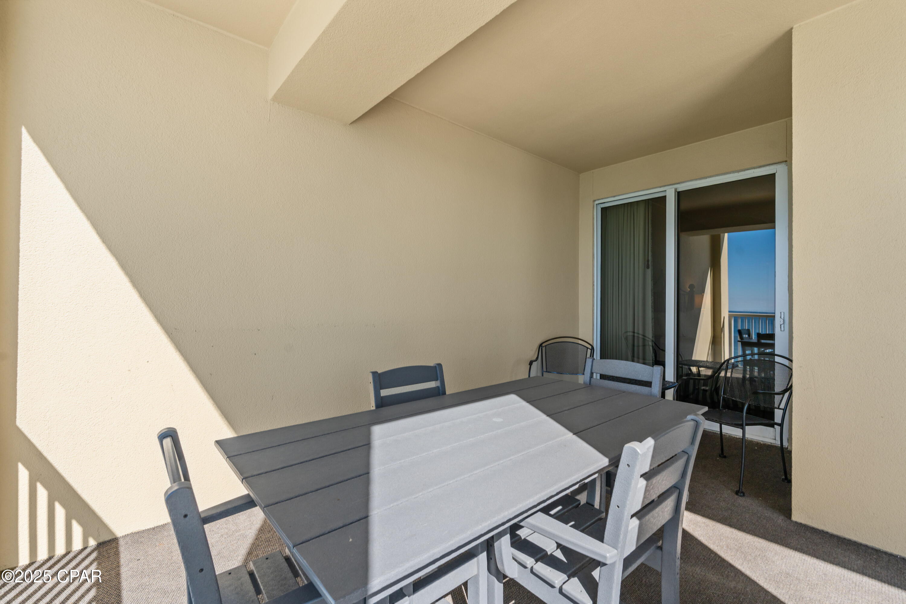 11807 Front Beach Road, 1809