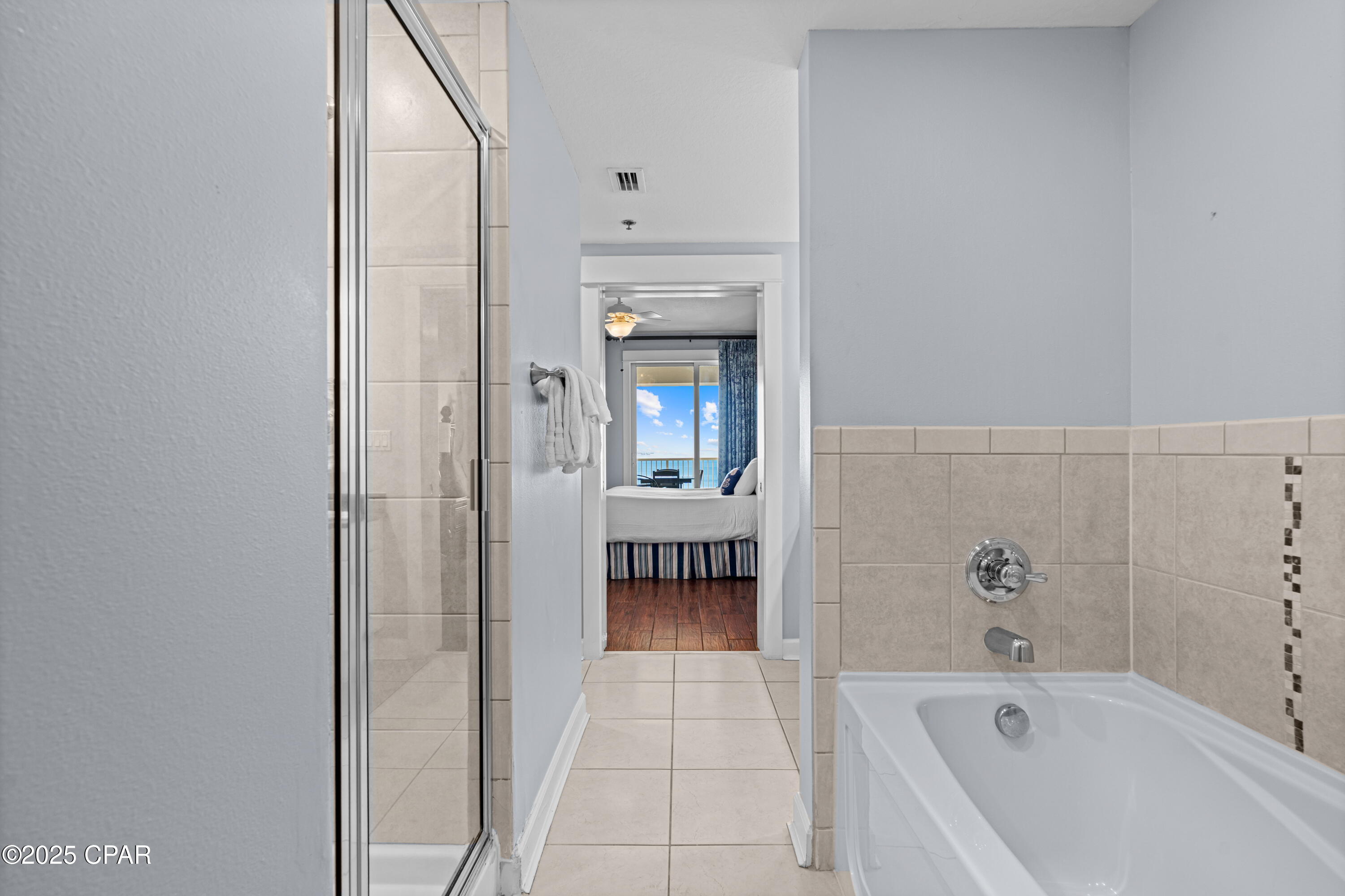 11807 Front Beach Road, 1809