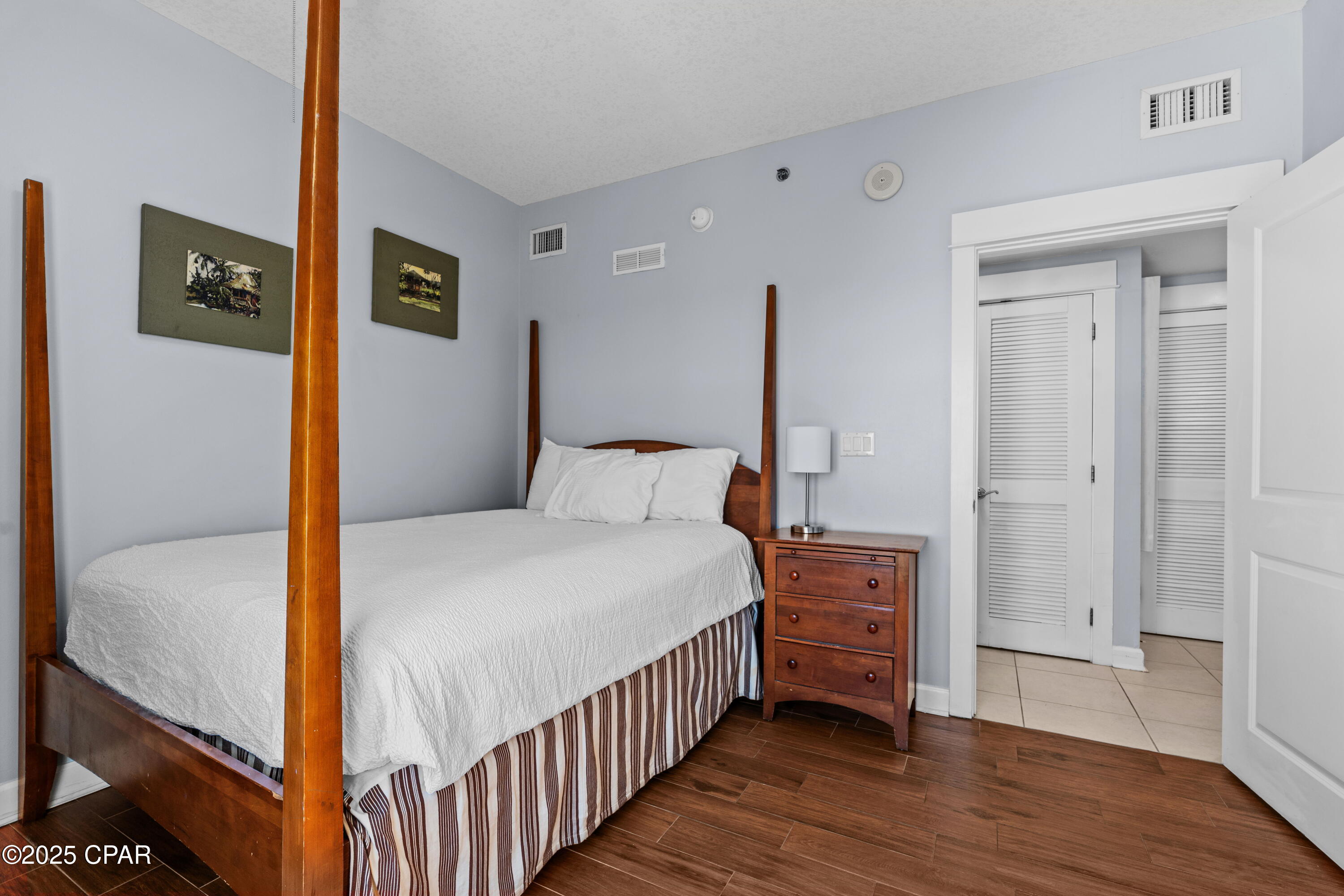 11807 Front Beach Road, 1809