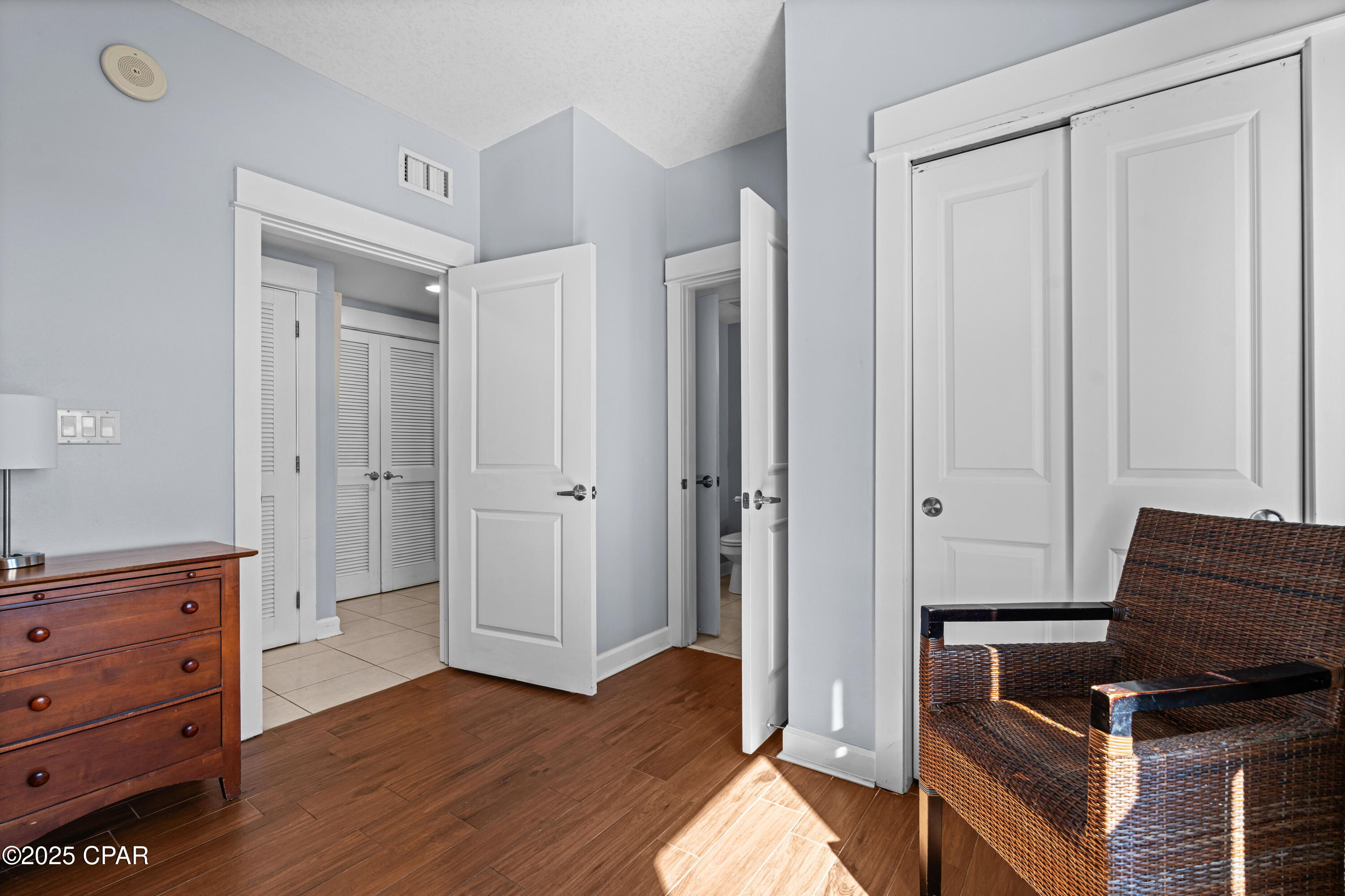 11807 Front Beach Road, 1809