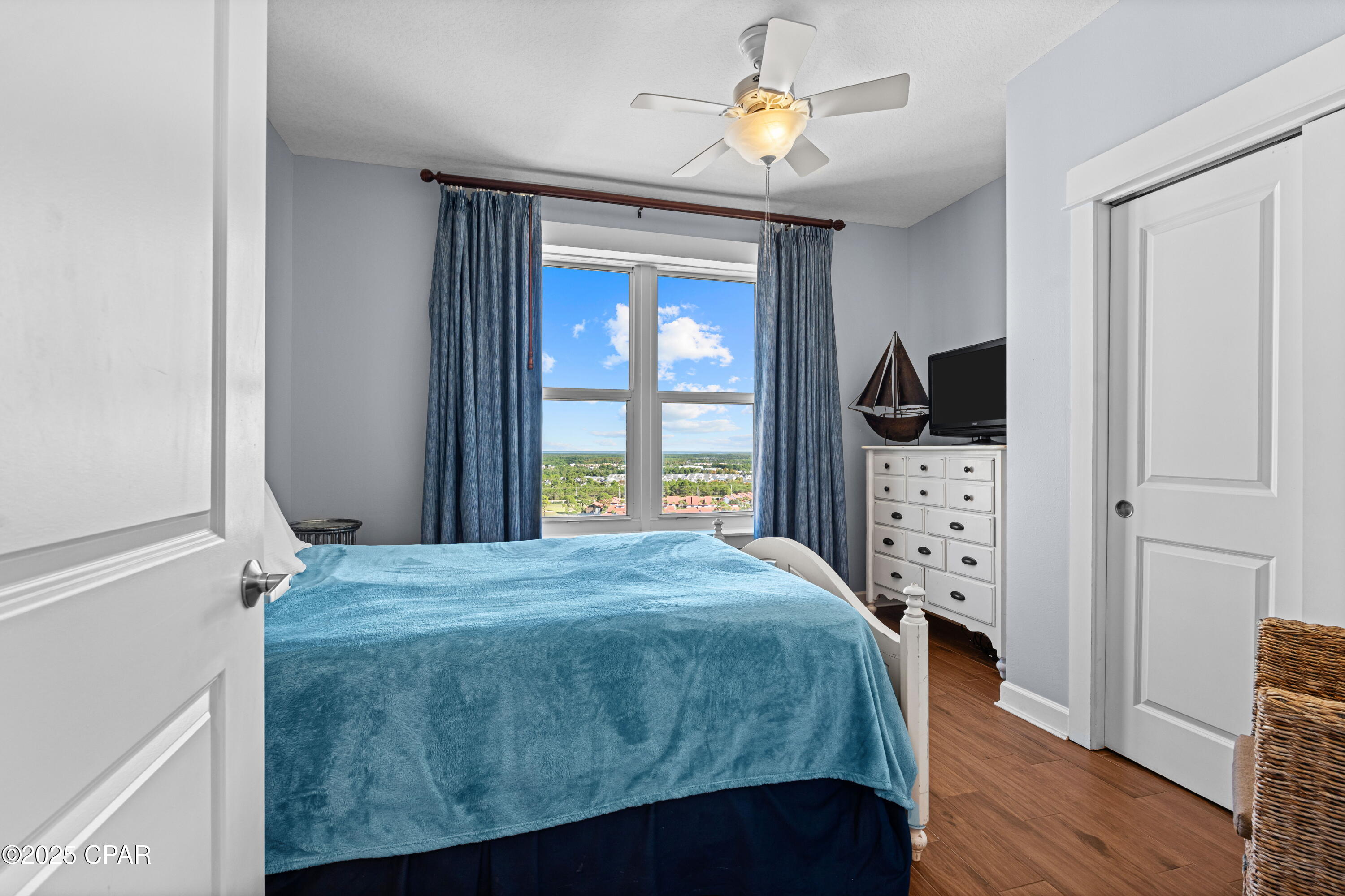 11807 Front Beach Road, 1809