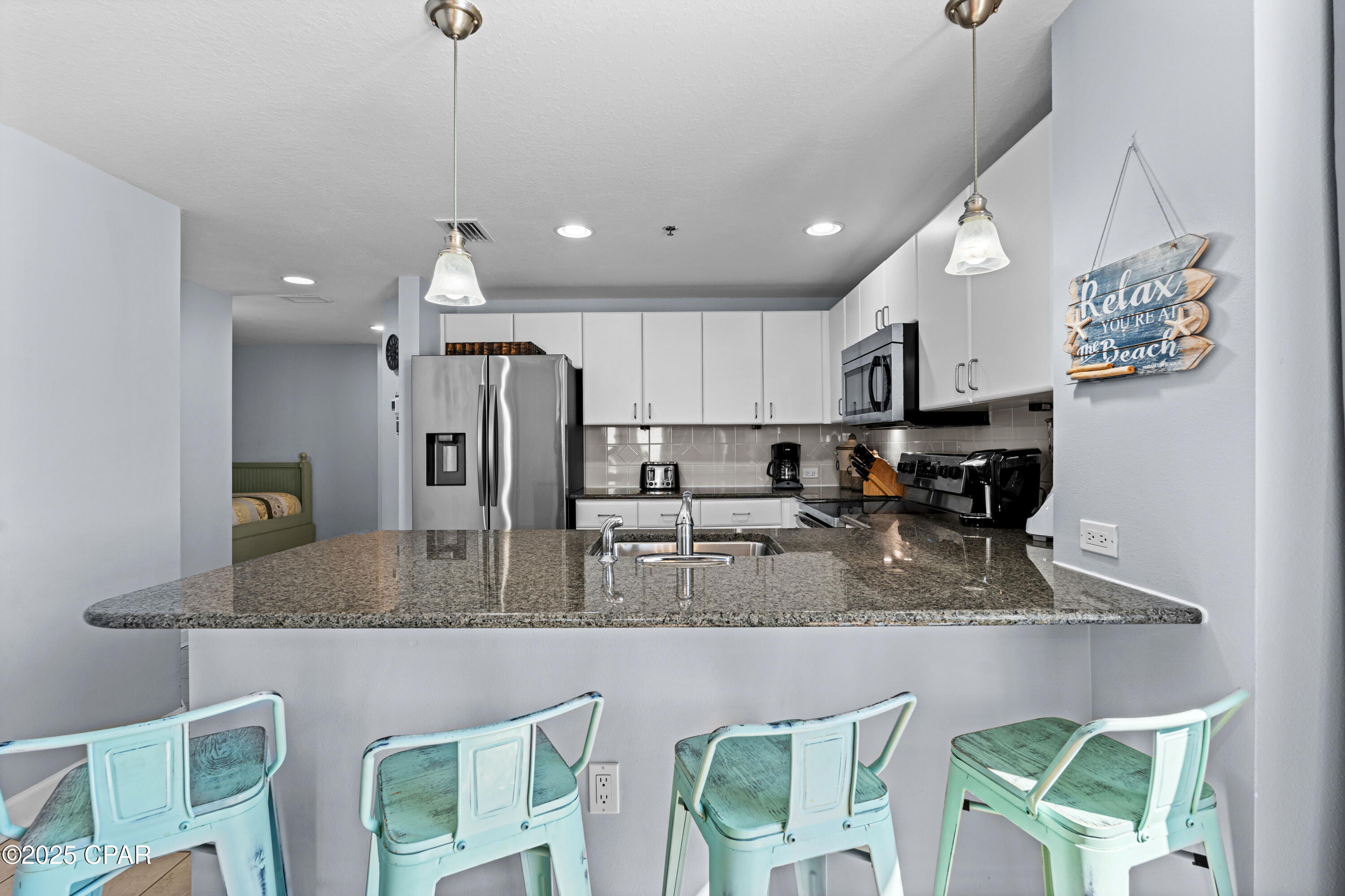 11807 Front Beach Road, 1809