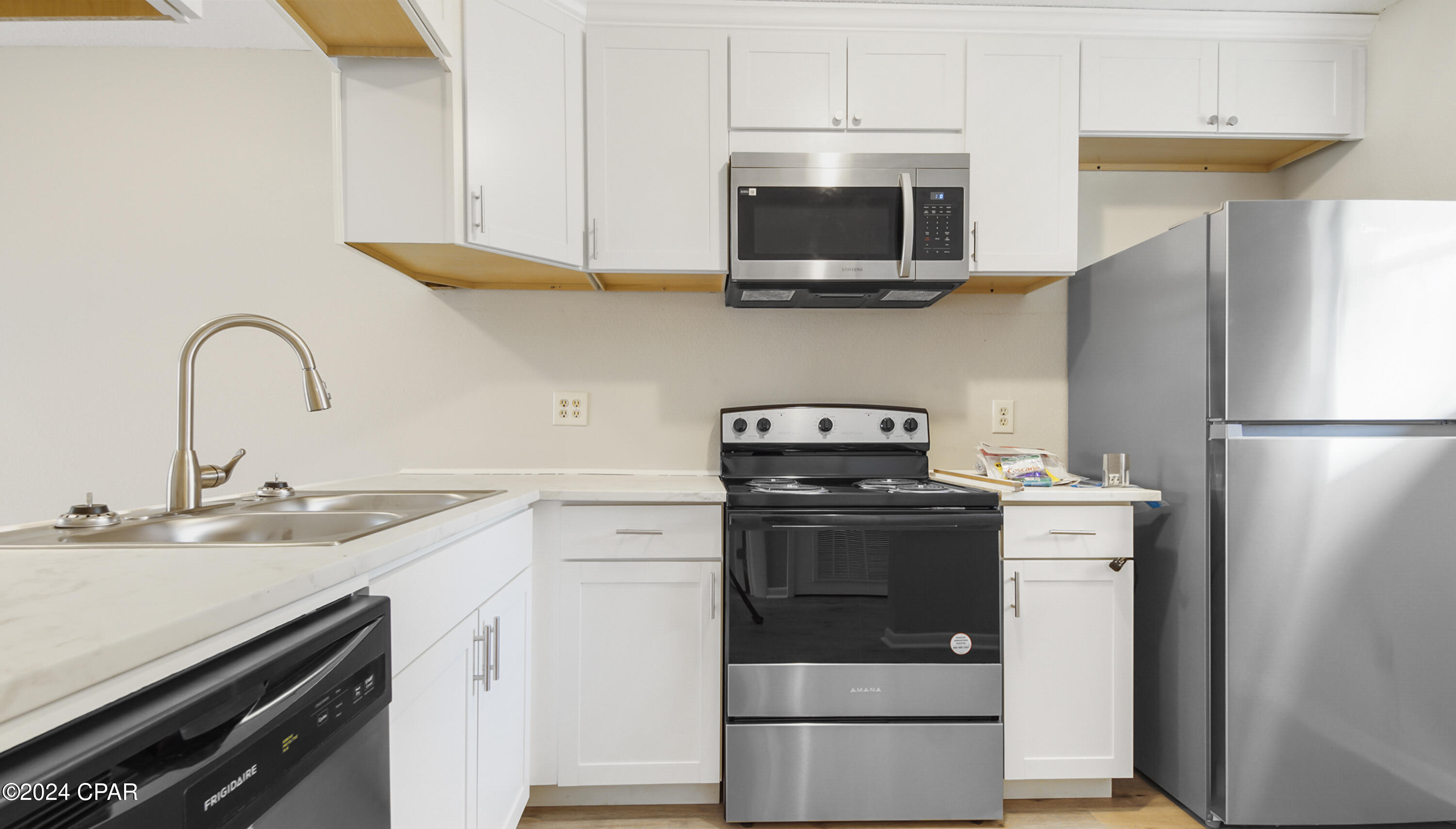 5113 E 10th Street, A