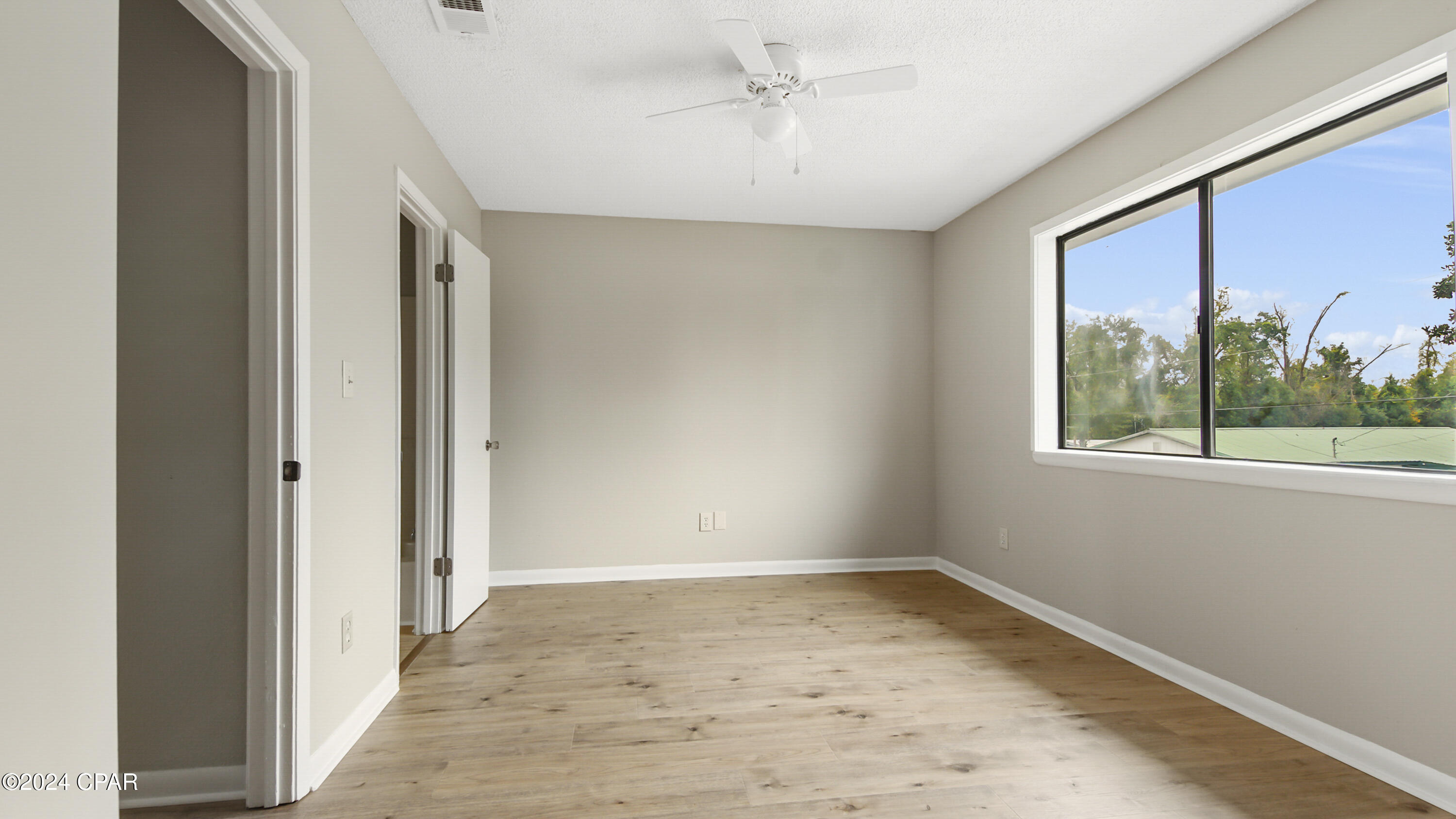 5113 E 10th Street, A