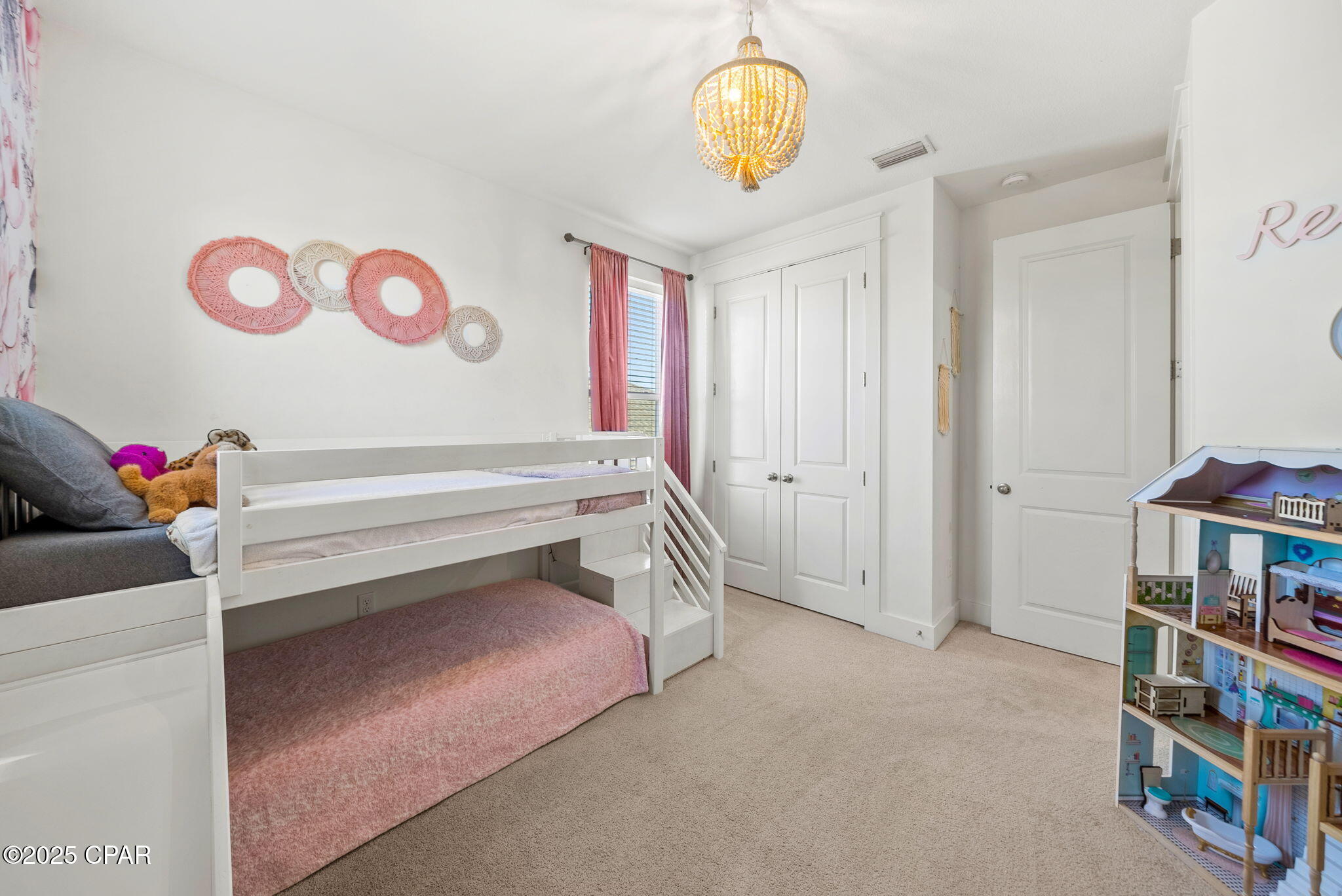 1604 N Discovery Loop