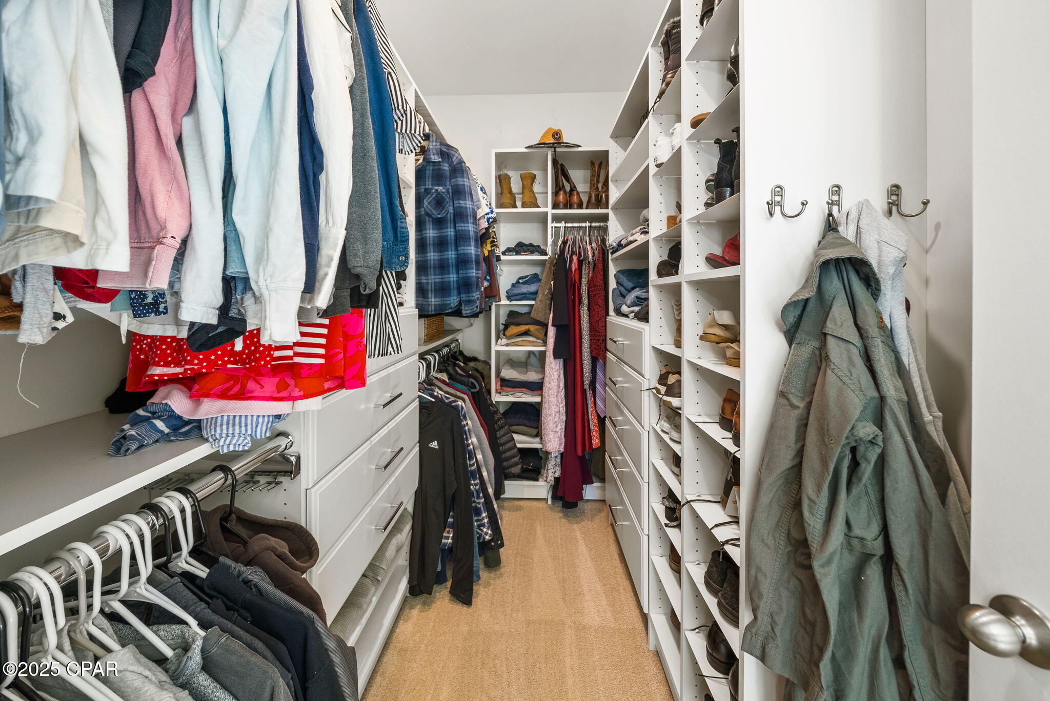 1604 N Discovery Loop