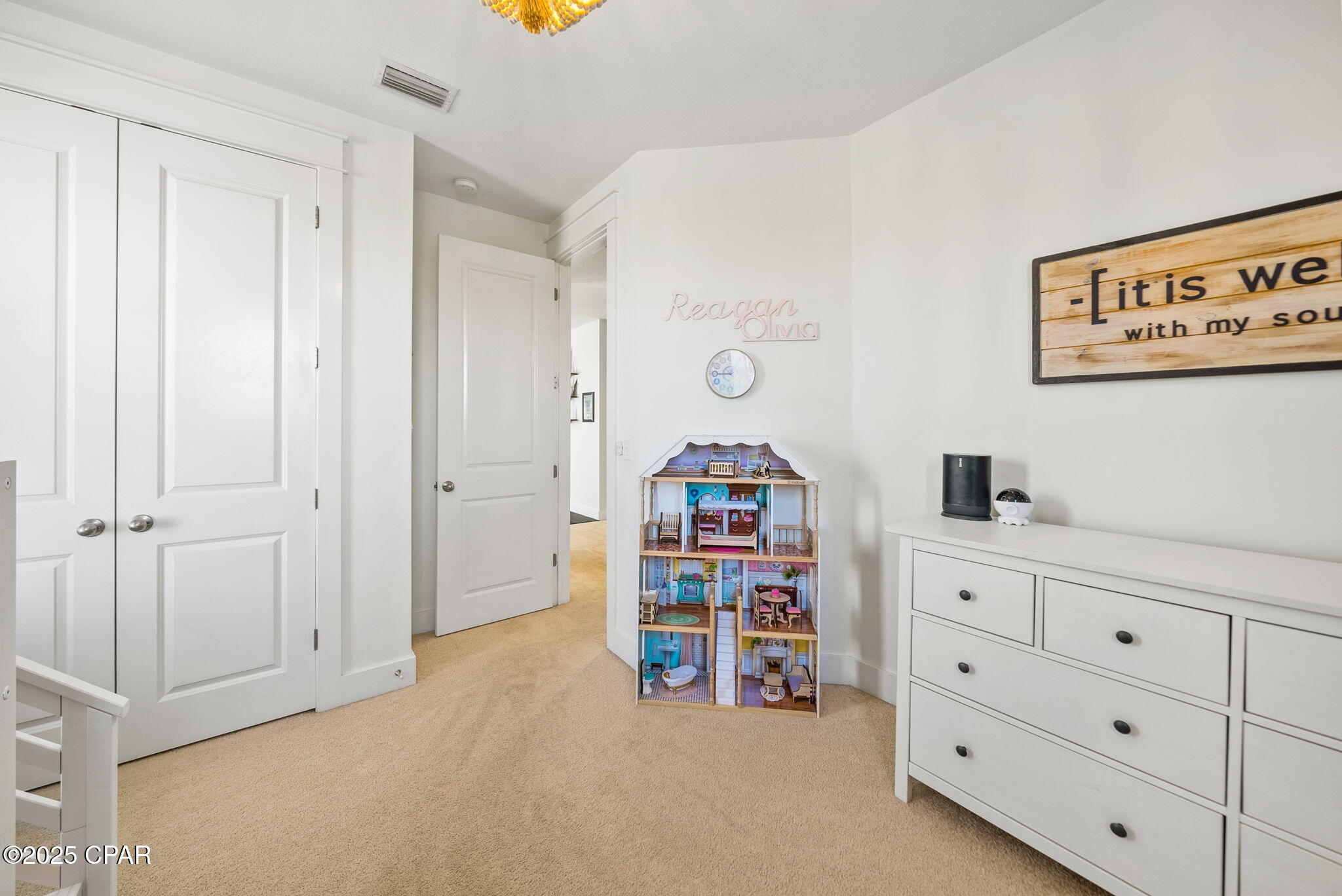 1604 N Discovery Loop