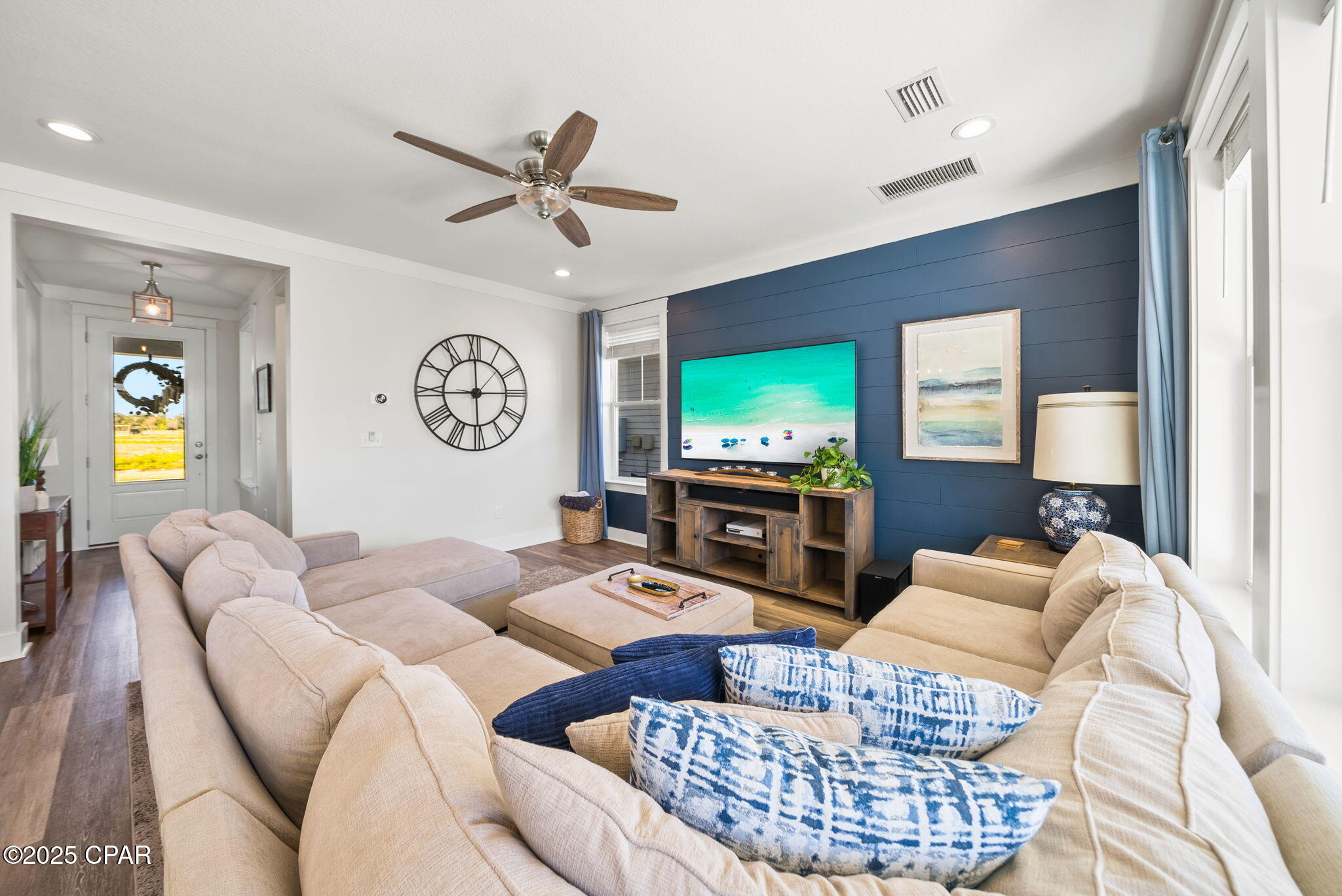 1604 N Discovery Loop