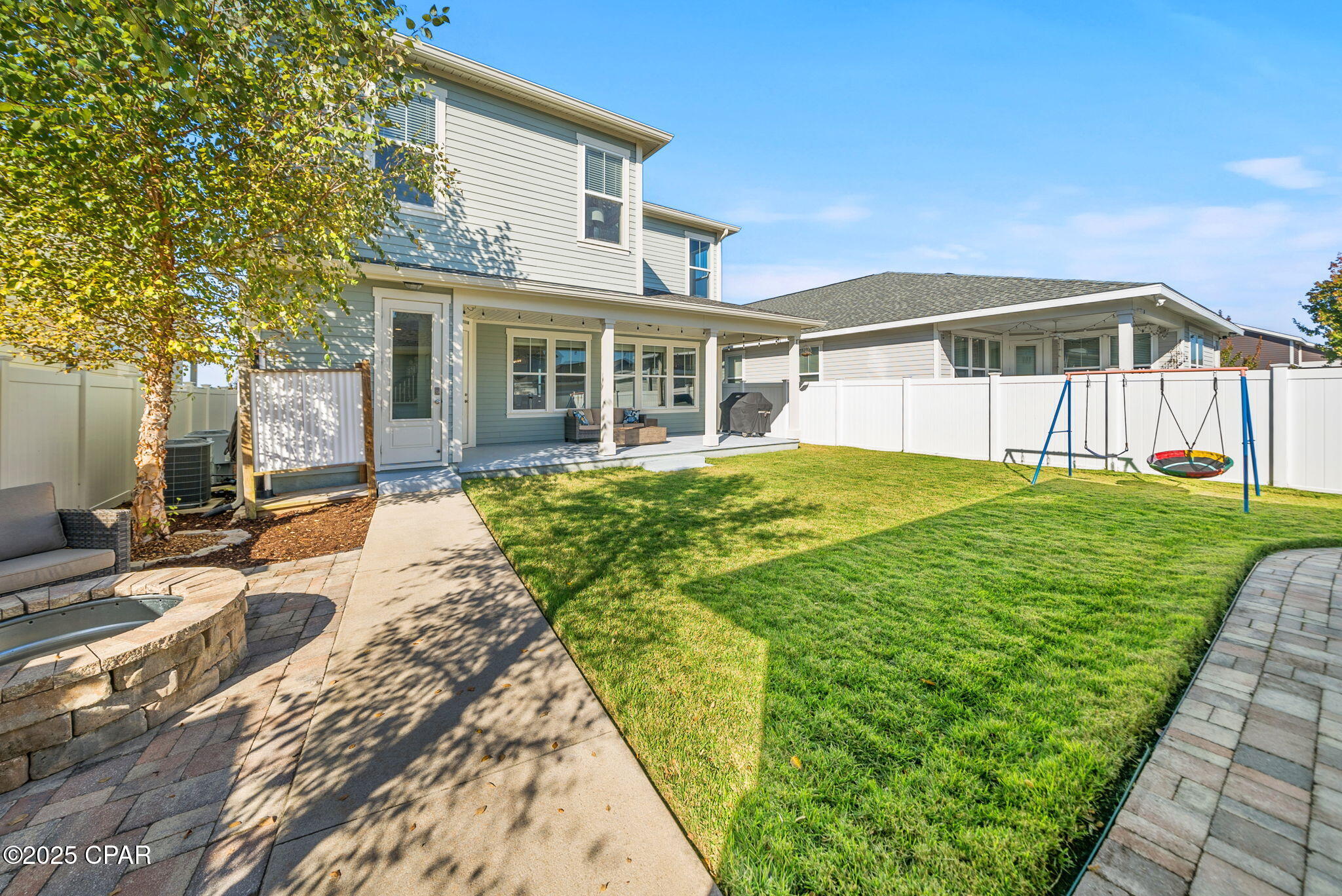 1604 N Discovery Loop