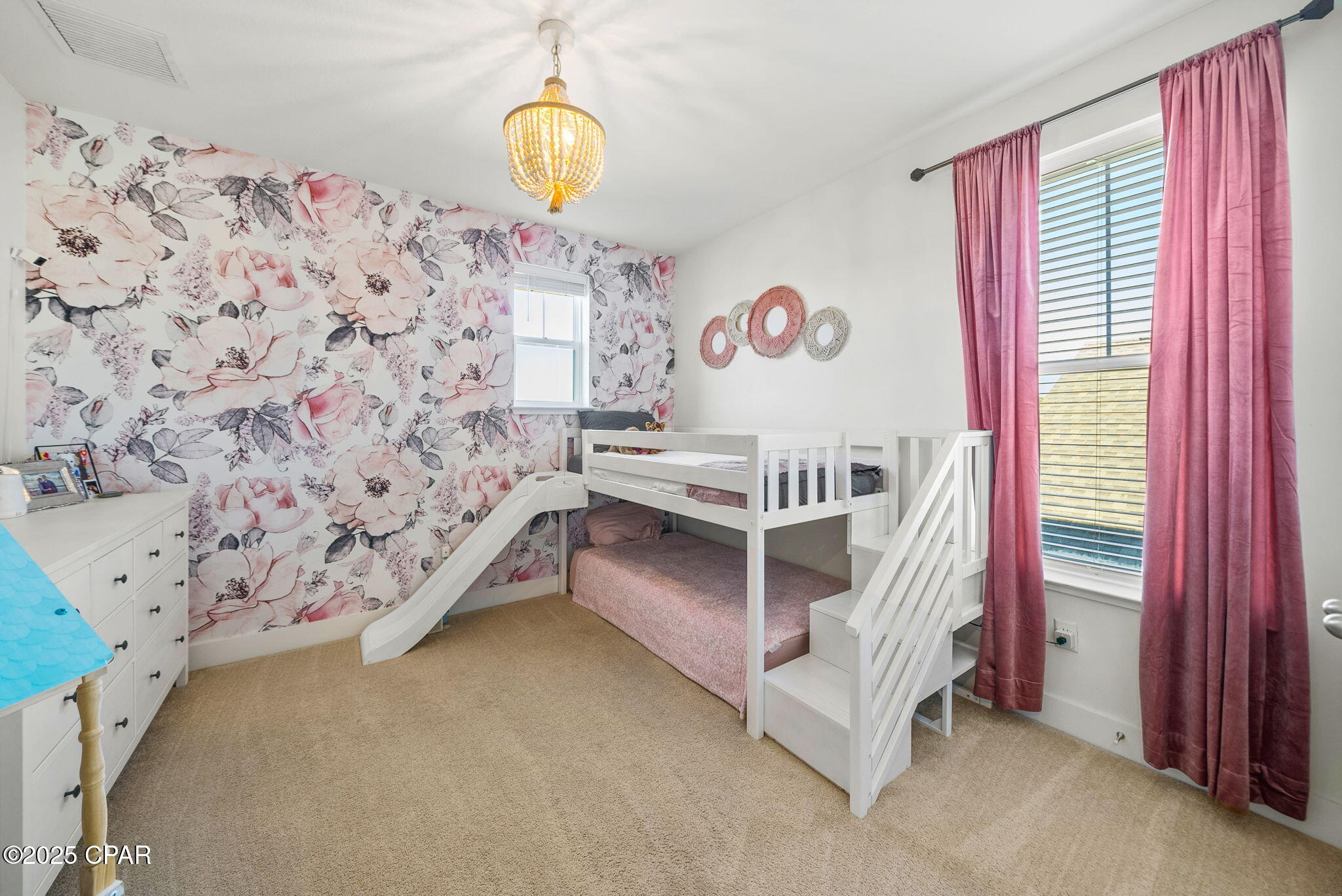 1604 N Discovery Loop