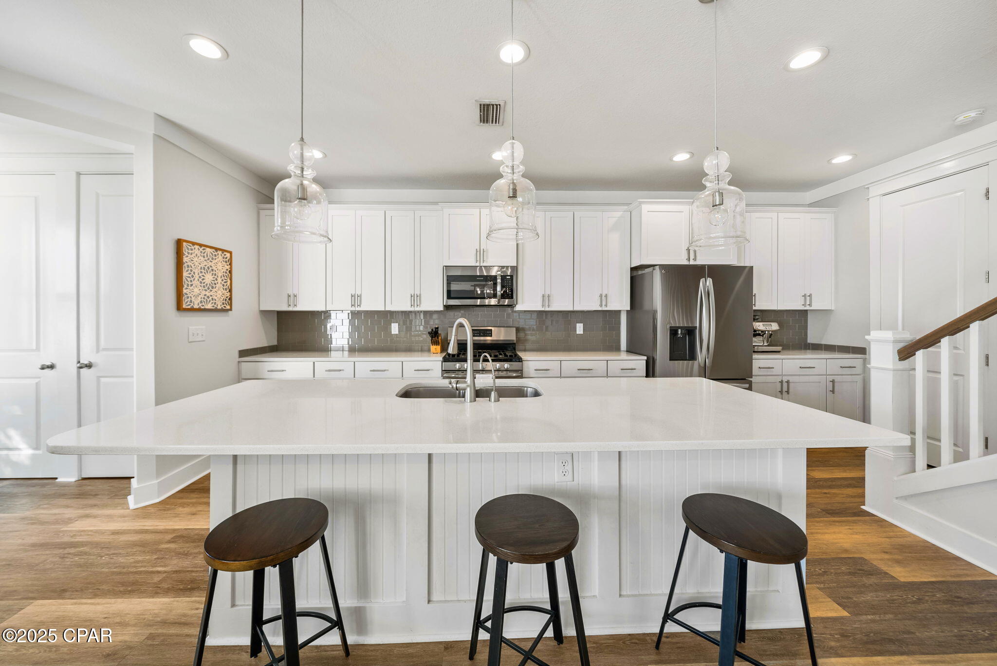 1604 N Discovery Loop