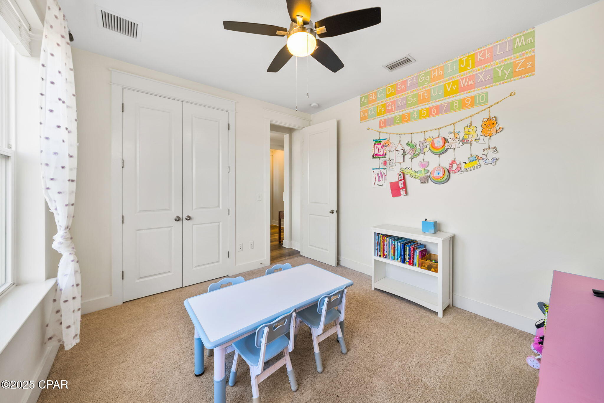 1604 N Discovery Loop